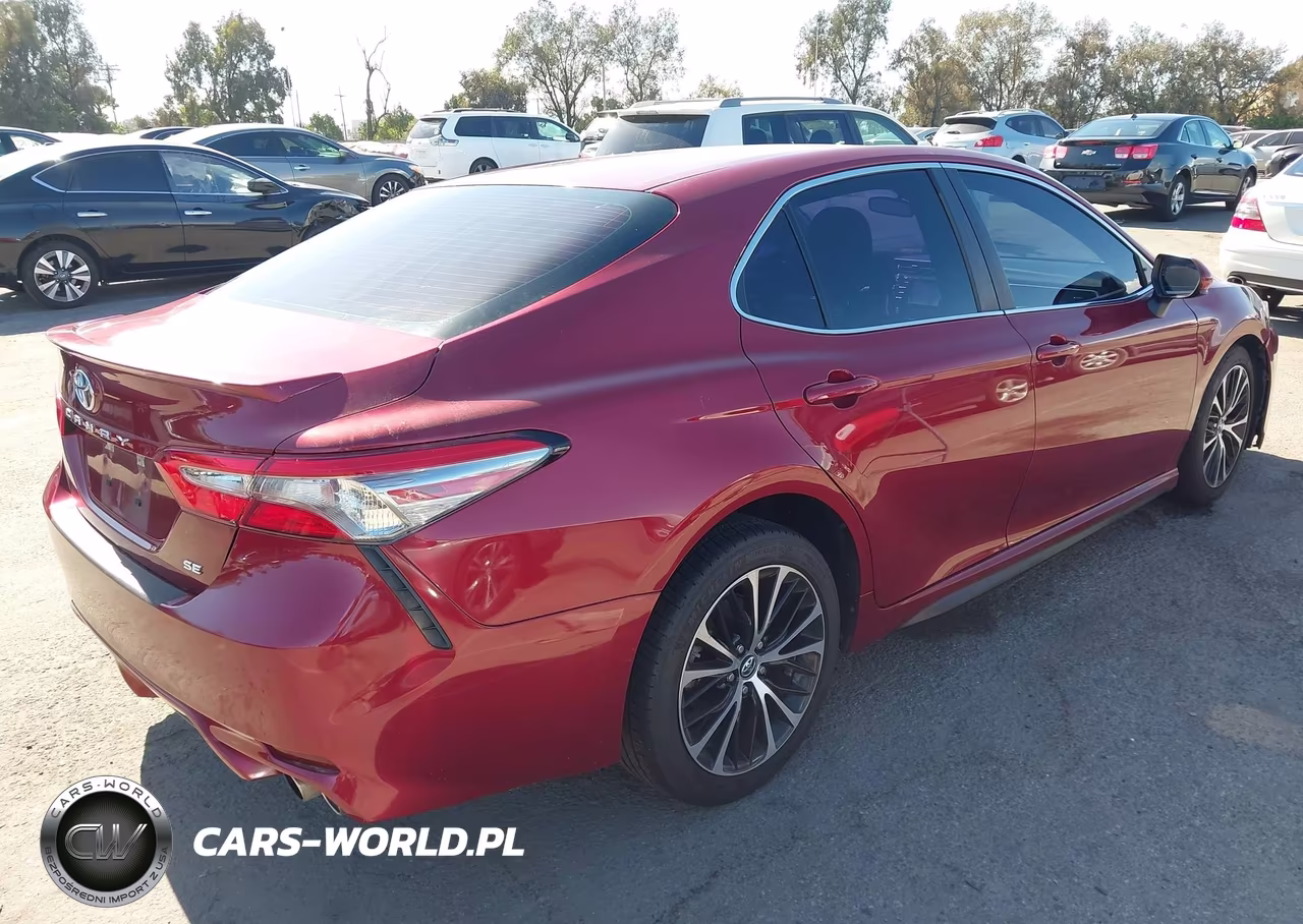 2018 Toyota Camry Se VIN:4T1B11HK2JU517243 - 4