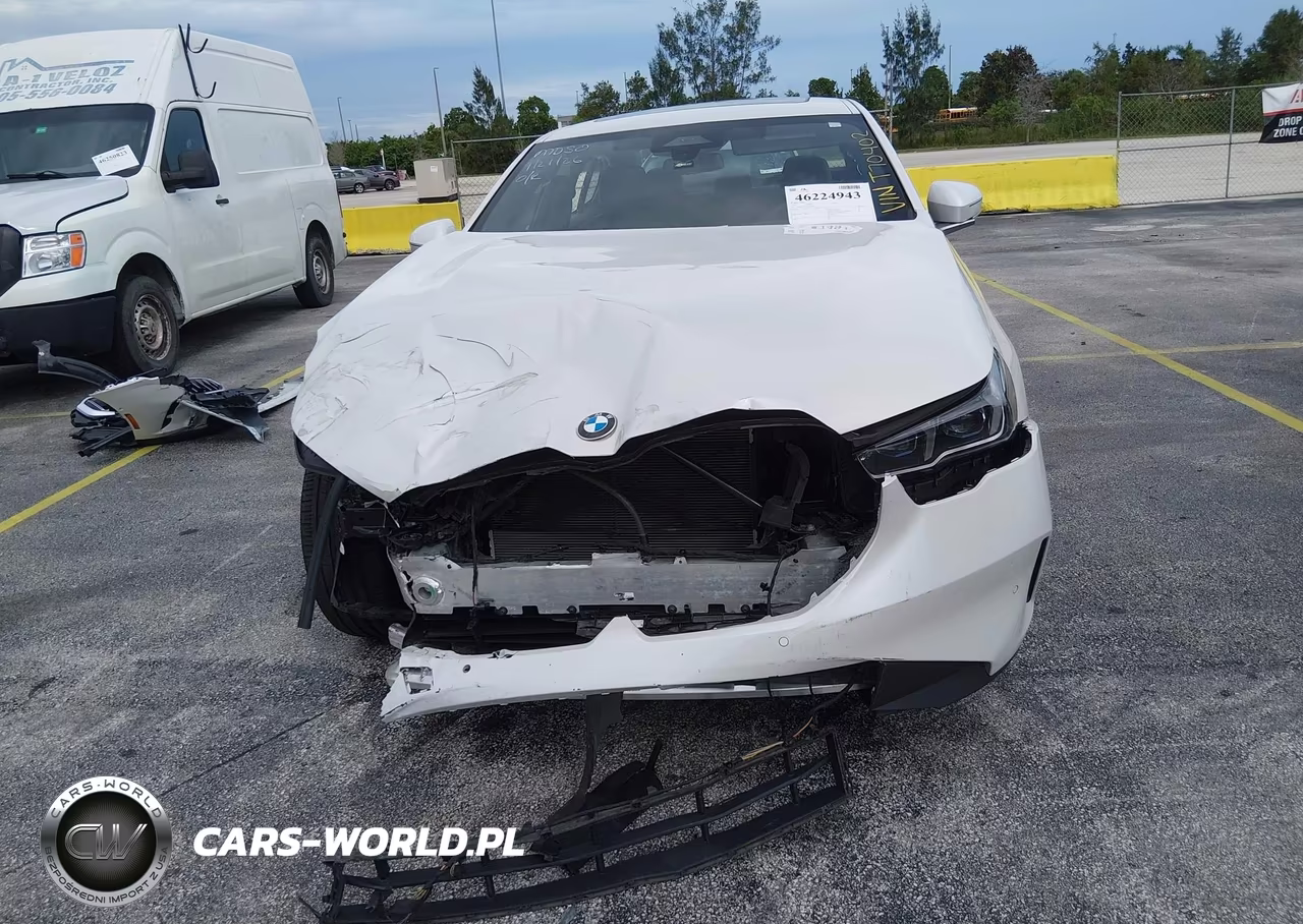 BMW 530 I VIN:WBA43FJ03SCT70402 - 13