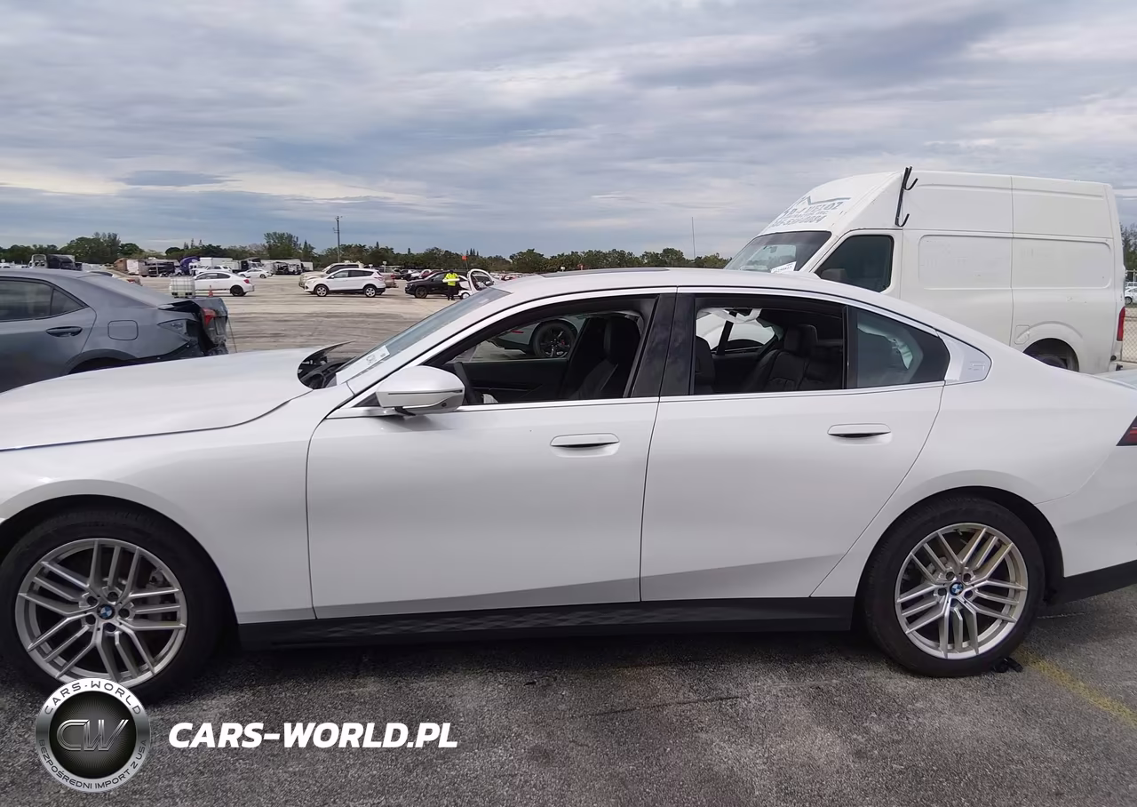 BMW 530 I VIN:WBA43FJ03SCT70402 - 15