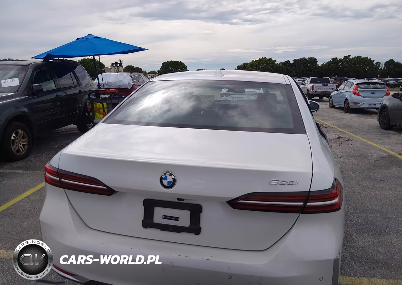 BMW 530 I VIN:WBA43FJ03SCT70402 - 17