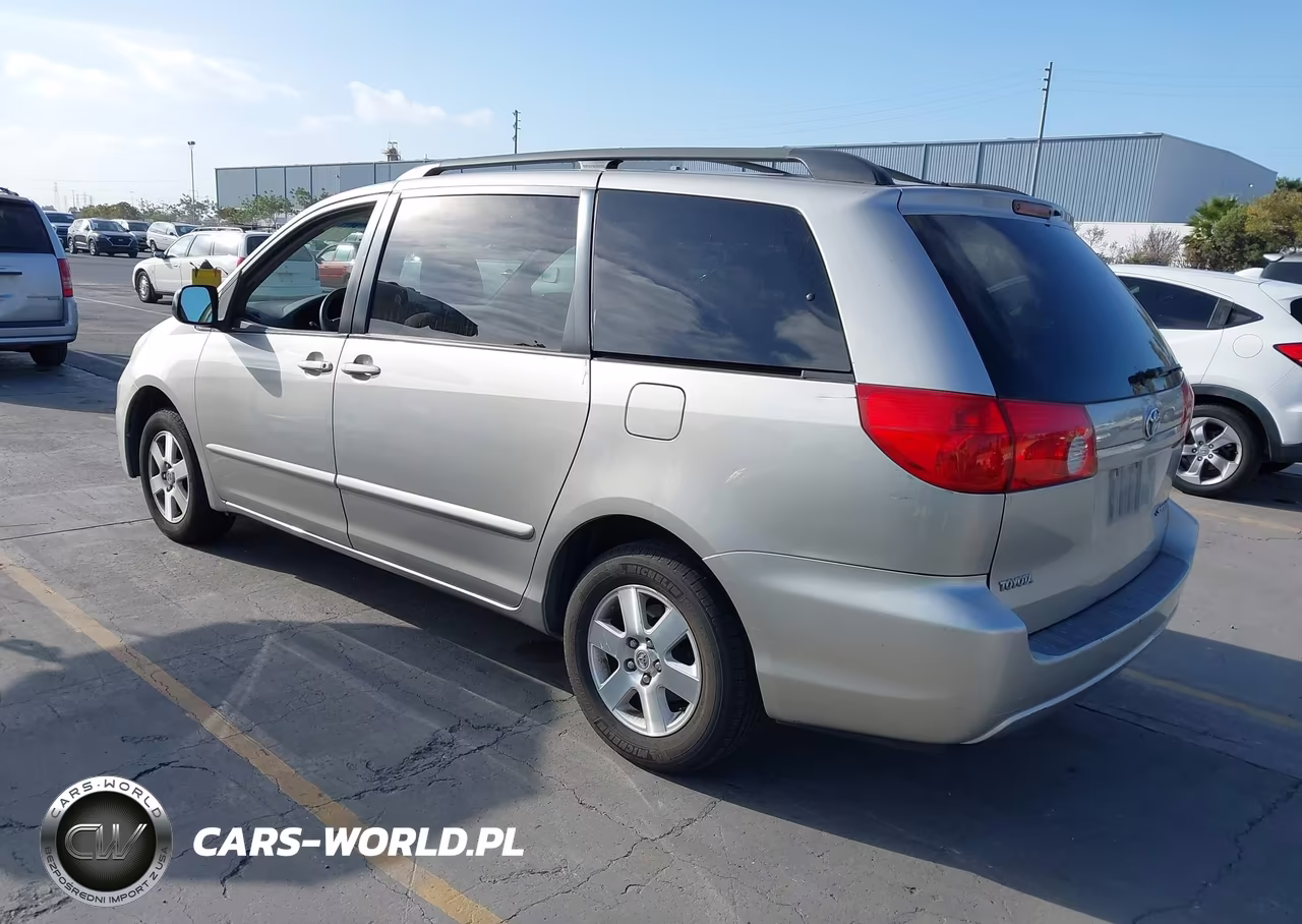 2006 Toyota Sienna Le VIN:5TDZA23CX6S475246 - 3