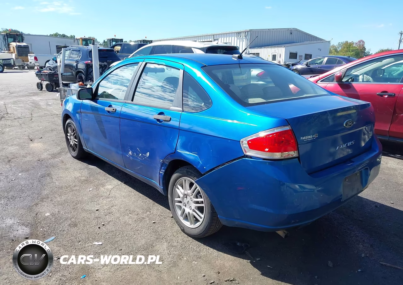 2010 Ford Focus Se VIN:1FAHP3FNXAW268013 - 3