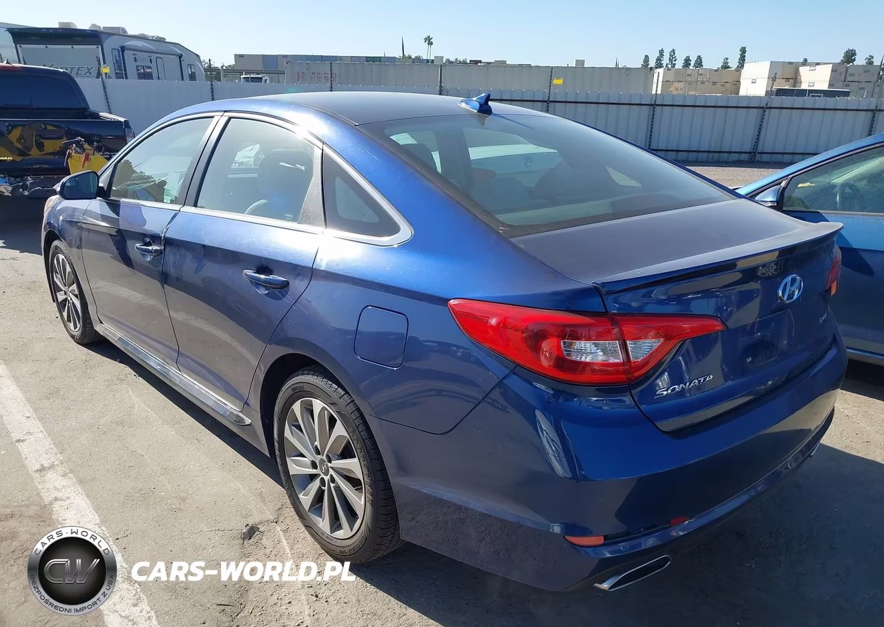 2017 Hyundai Sonata Sport VIN:5NPE34AF2HH440128 - 3