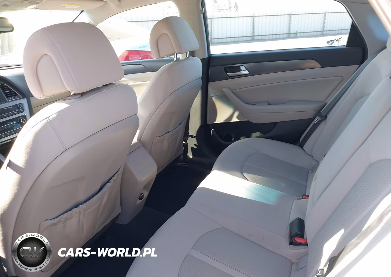 2017 Hyundai Sonata Sport VIN:5NPE34AF2HH440128 - 8