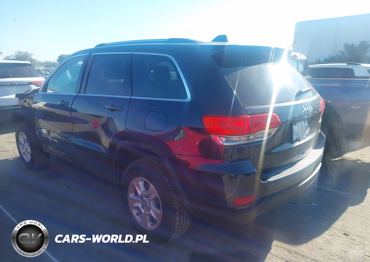 2015 Jeep Grand Cherokee Laredo VIN:1C4RJEAG2FC231194 - 15