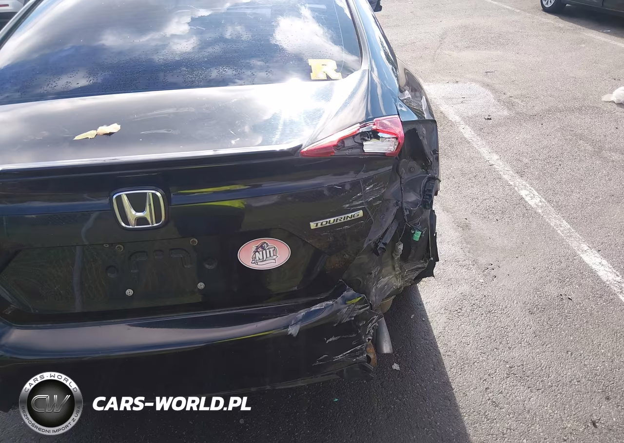 2016 Honda Civic Touring VIN:19XFC1F96GE207345 - 19