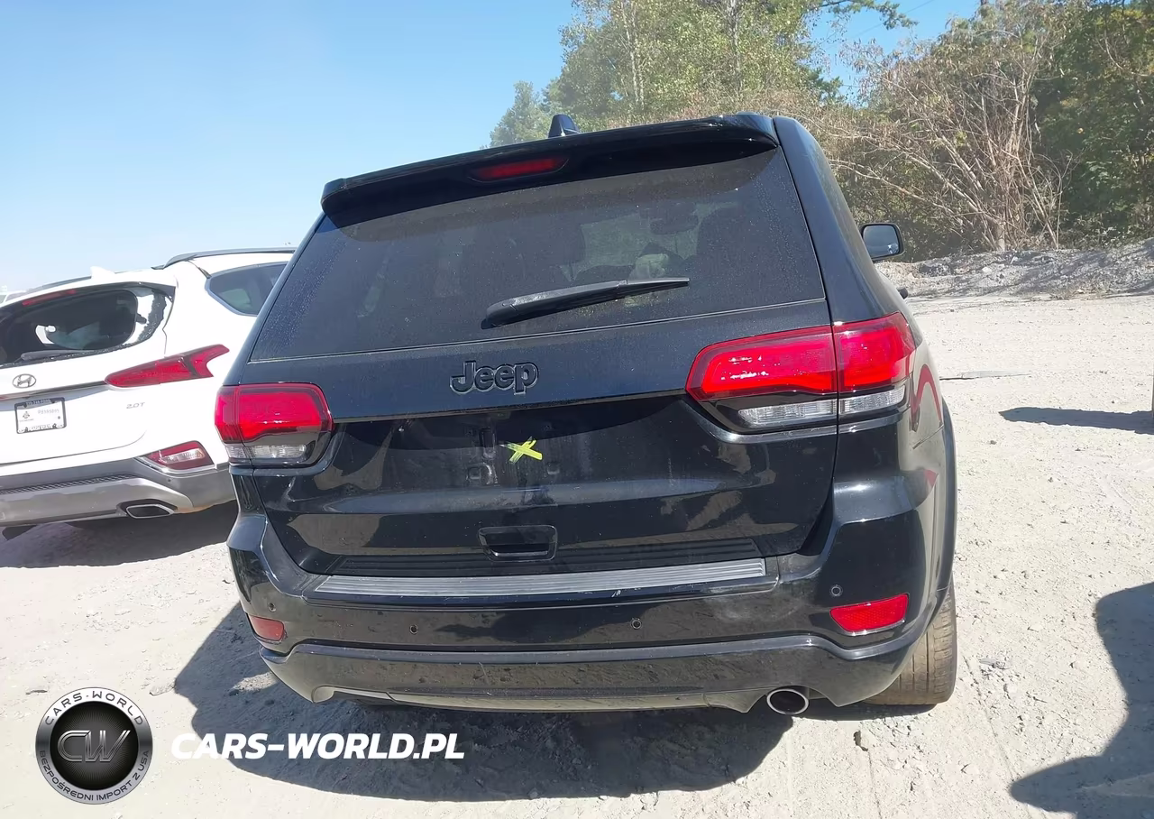 2018 Jeep Grand Cherokee Altitude 4X2 VIN:1C4RJEAG9JC304490 - 16