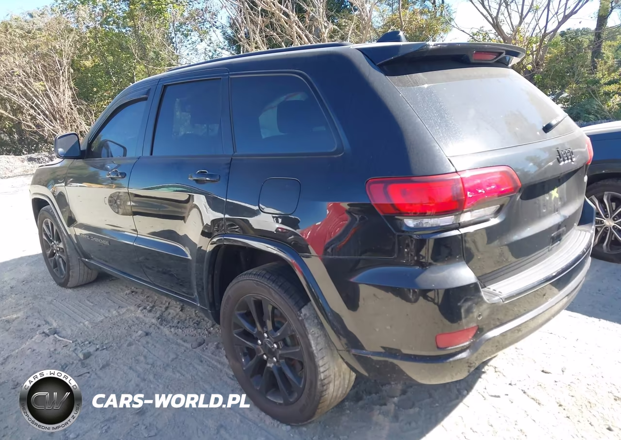 2018 Jeep Grand Cherokee Altitude 4X2 VIN:1C4RJEAG9JC304490 - 3