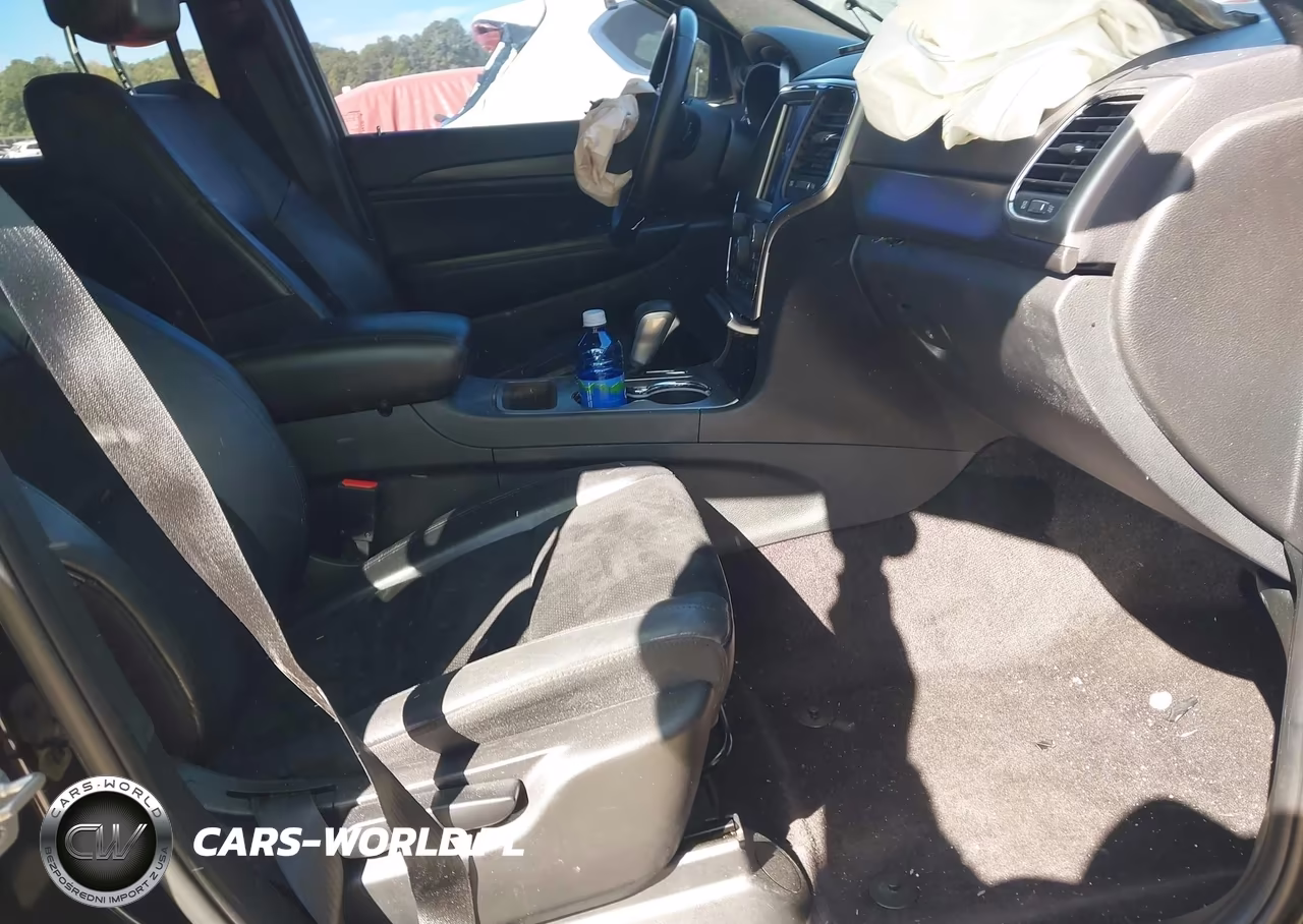 2018 Jeep Grand Cherokee Altitude 4X2 VIN:1C4RJEAG9JC304490 - 5