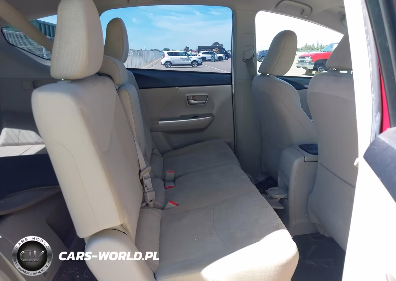 2012 Toyota Prius V Three VIN:JTDZN3EU1C3165094 - 8