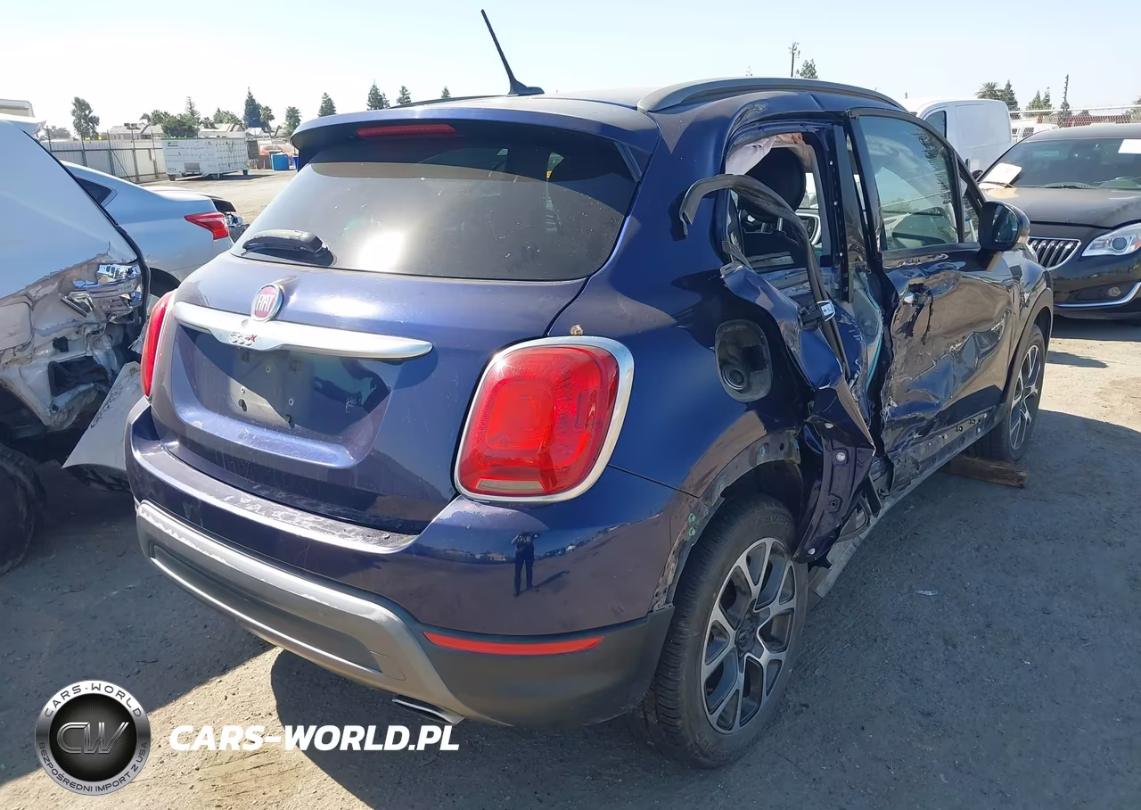 2017 Fiat 500X Trekking Fwd VIN:ZFBCFXCB4HP553810 - 4