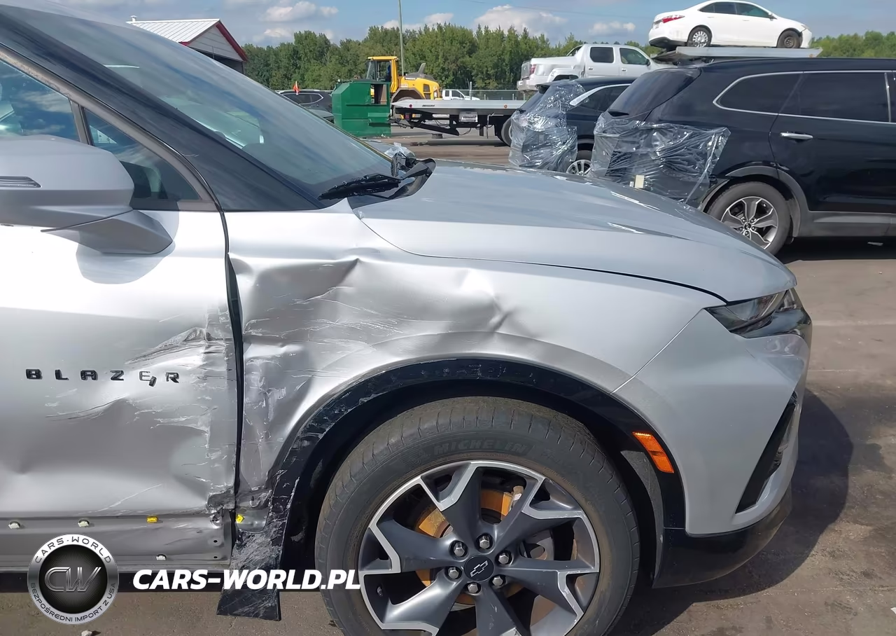 2020 Chevrolet Blazer Fwd Rs VIN:3GNKBERS0LS613017 - 17