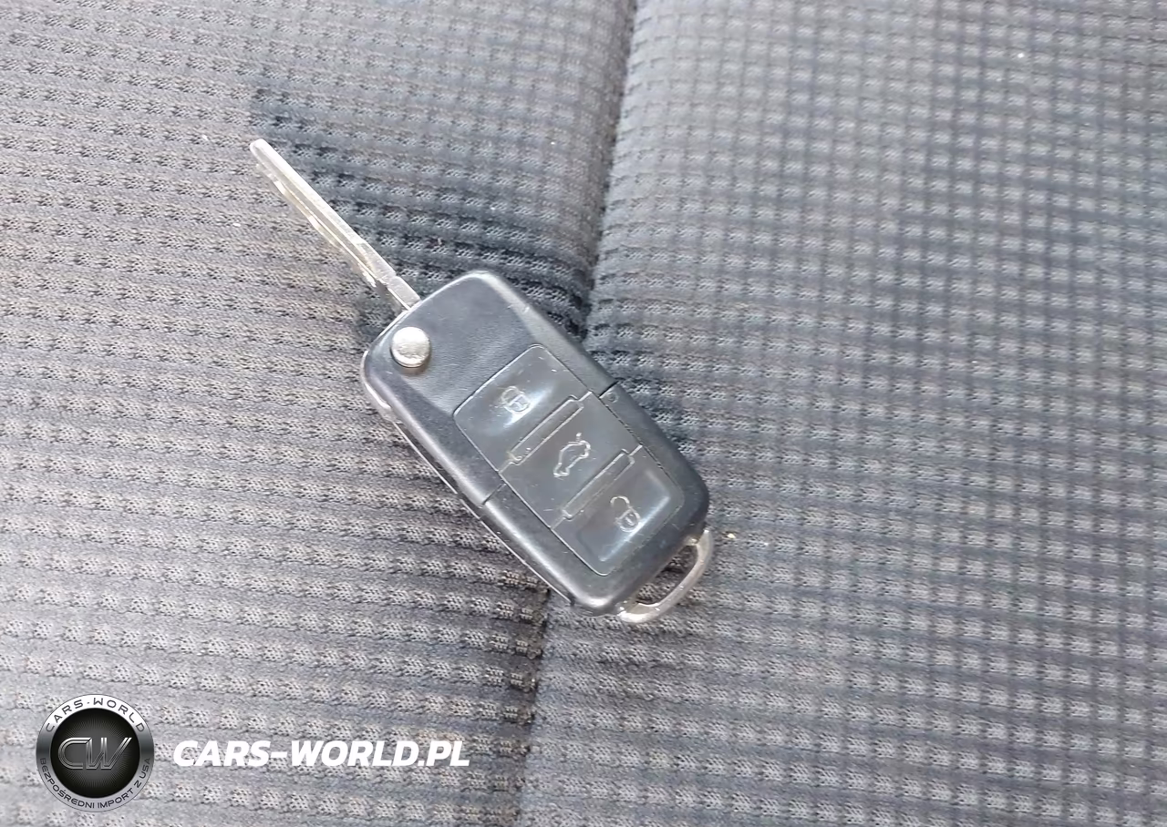 2008 Volkswagen Jetta S VIN:3VWJZ71KX8M047013 - 11
