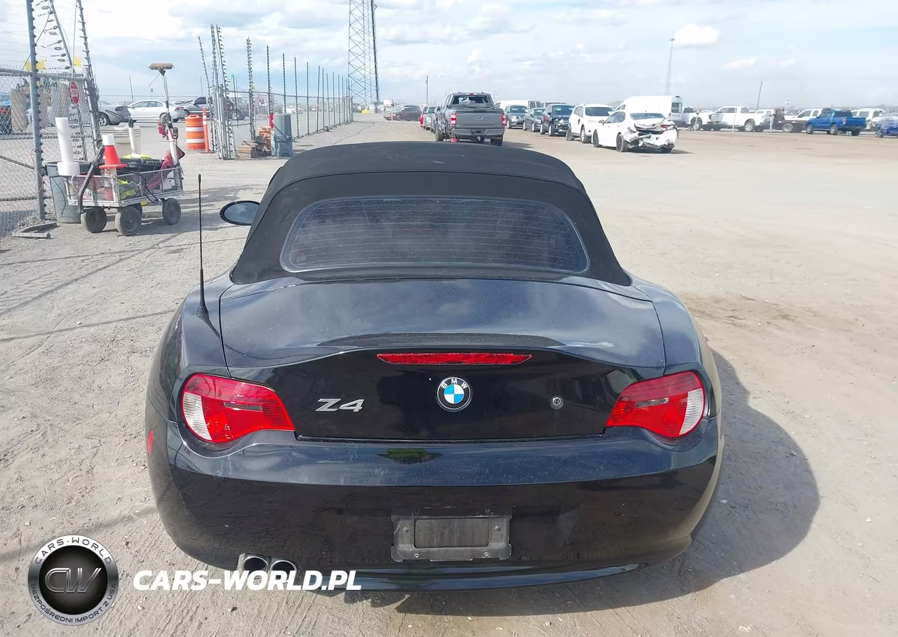2007 BMW Z4 3.0Si VIN:4USBU53507LX02260 - 16