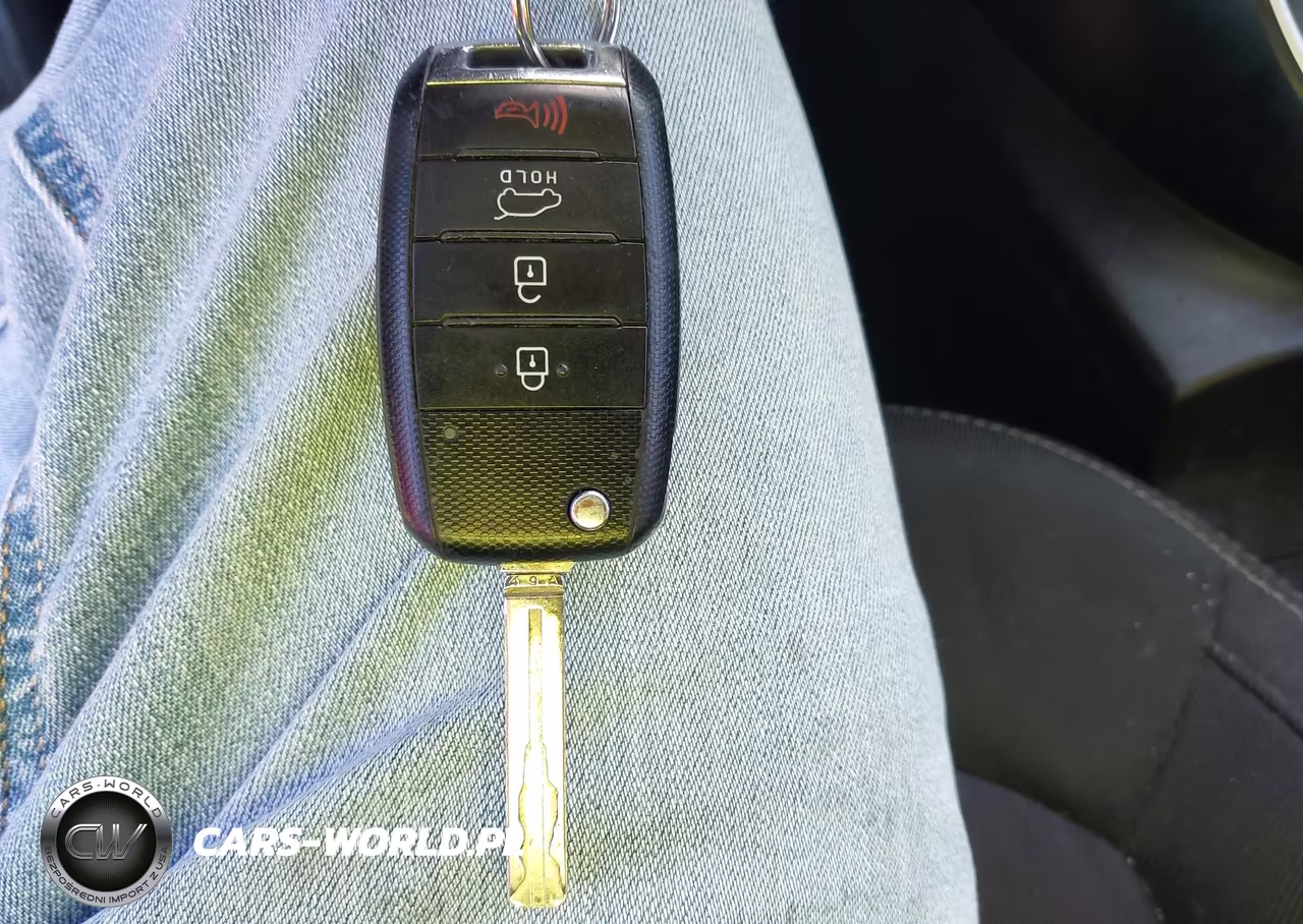2018 Kia Soul + VIN:KNDJP3A53J7901111 - 11