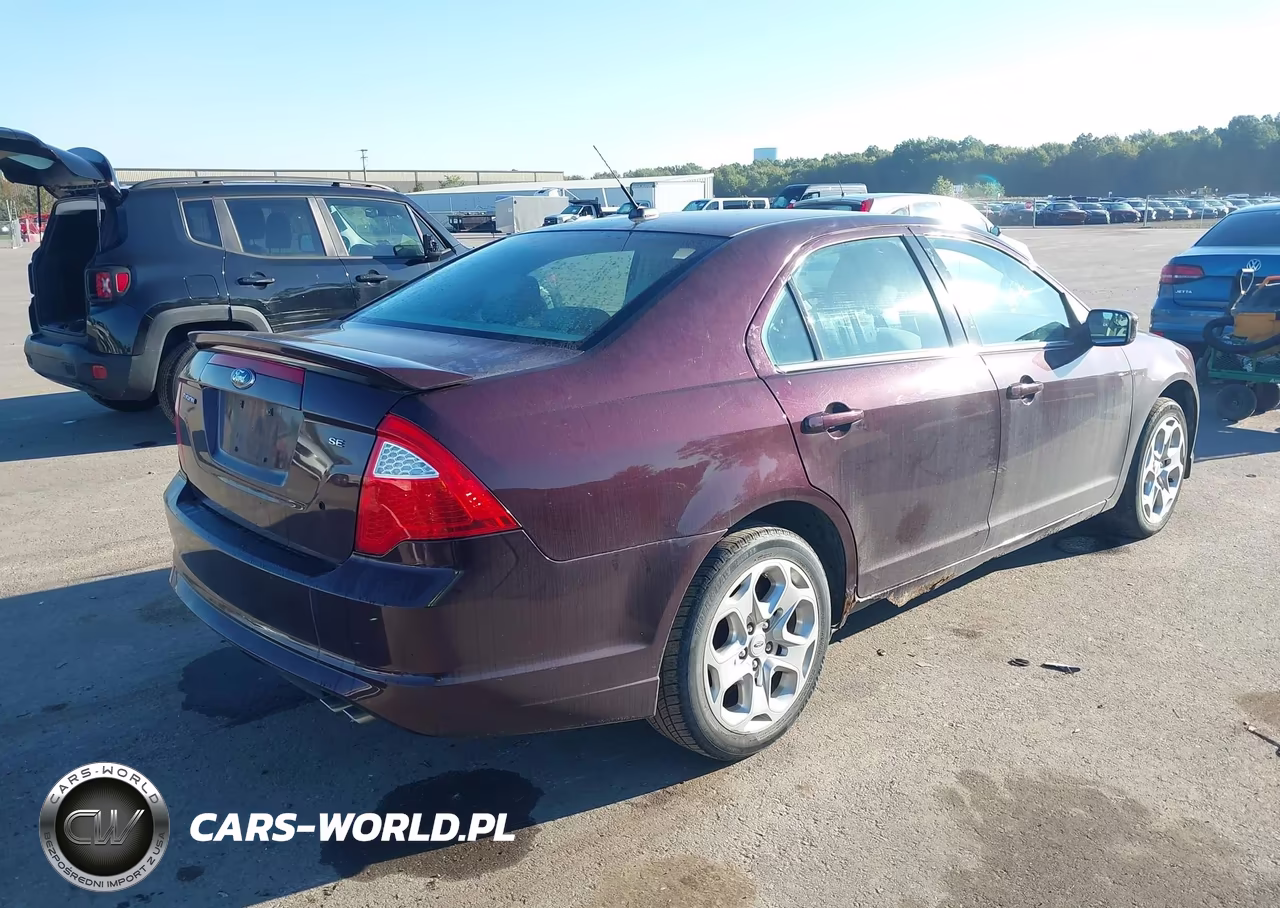 2011 Ford Fusion Se VIN:3FAHP0HA2BR333806 - 4