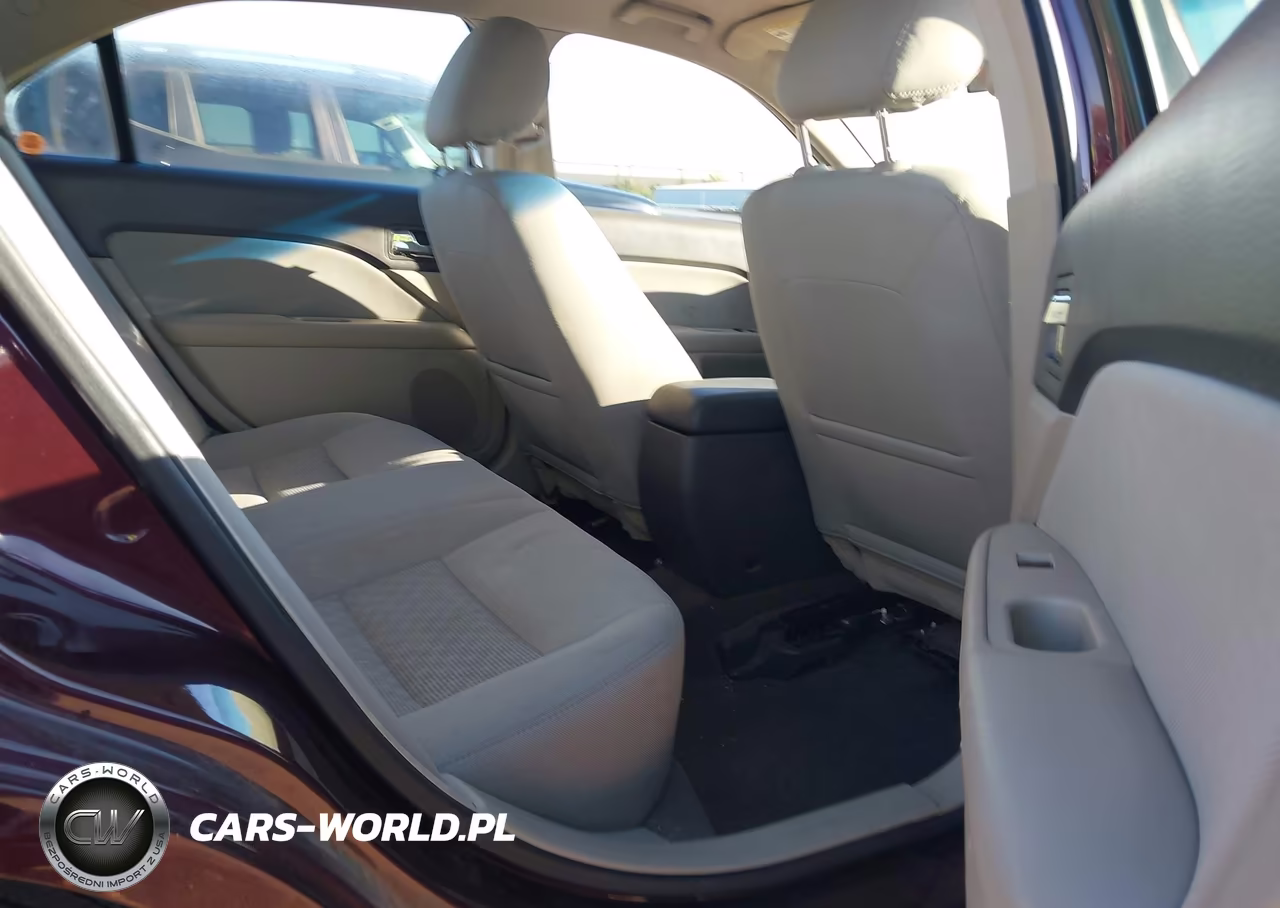 2011 Ford Fusion Se VIN:3FAHP0HA2BR333806 - 8