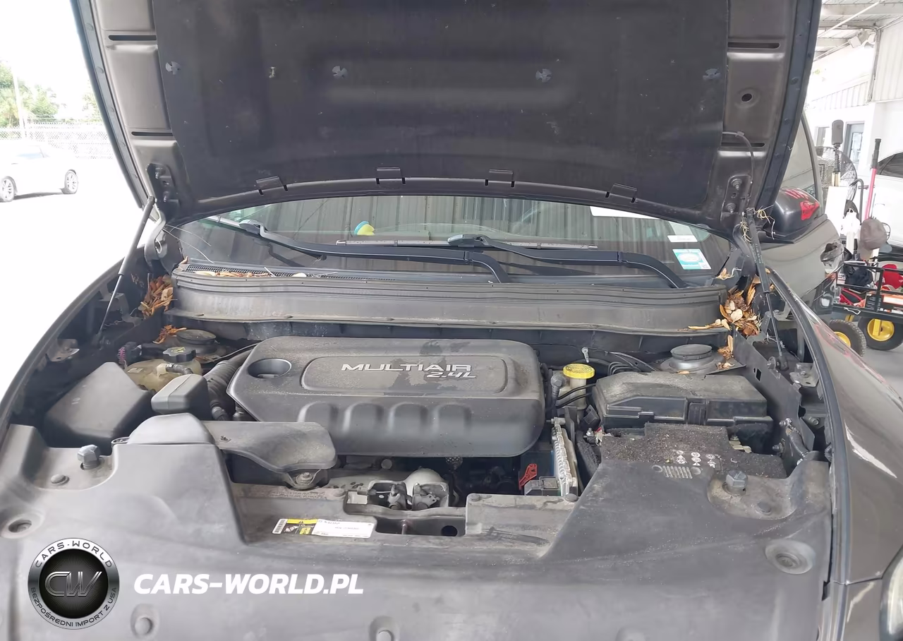 2018 Jeep Cherokee Latitude Tech Connect Fwd VIN:1C4PJLCB7JD587950 - 10