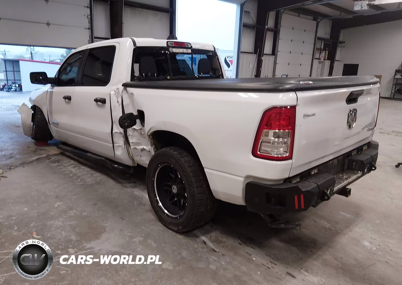 2020 Ram 1500 Tradesman 4X4 6'4 Box VIN:1C6SRFNT7LN302470 - 3