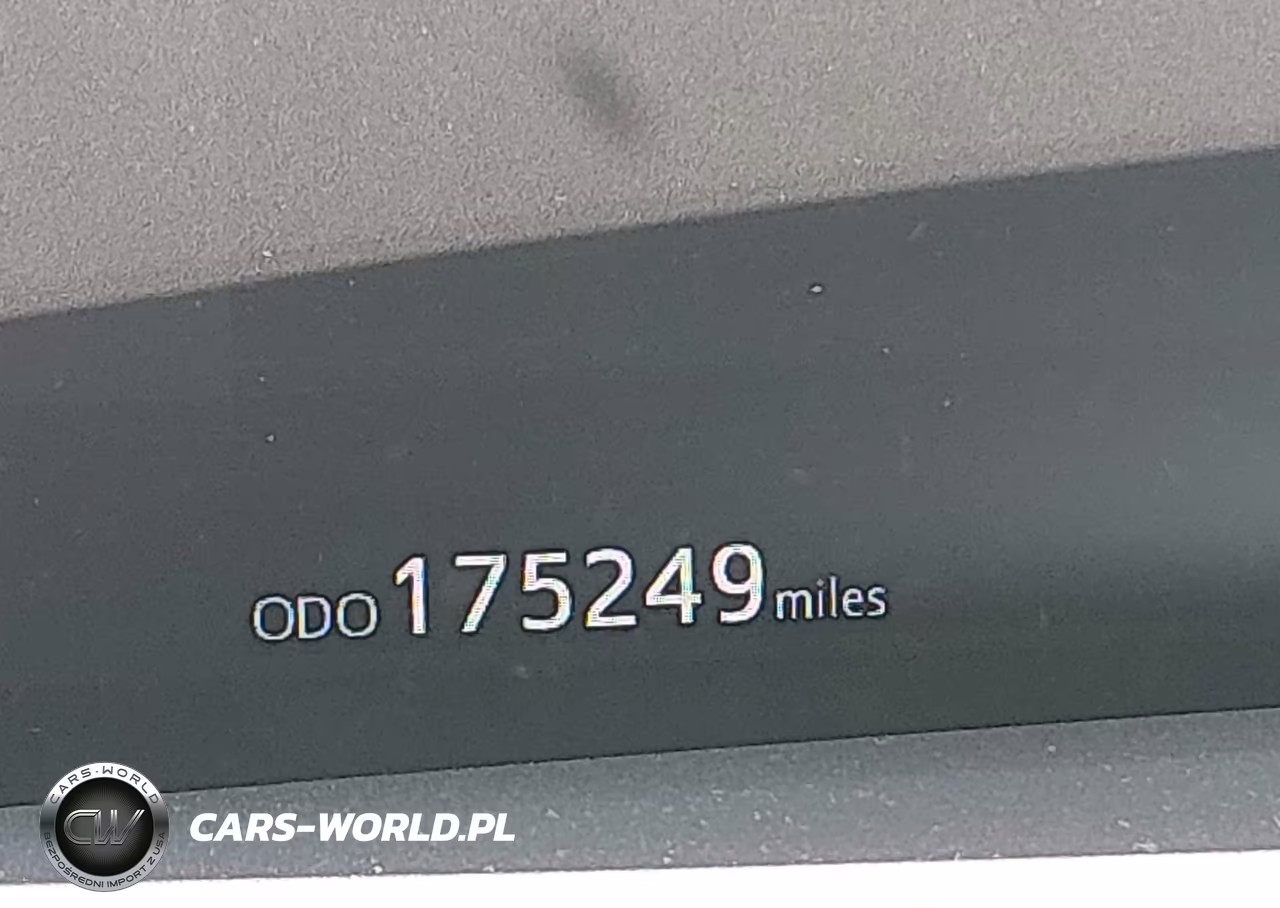 2016 Toyota Prius Three VIN:JTDKARFU1G3007665 - 15