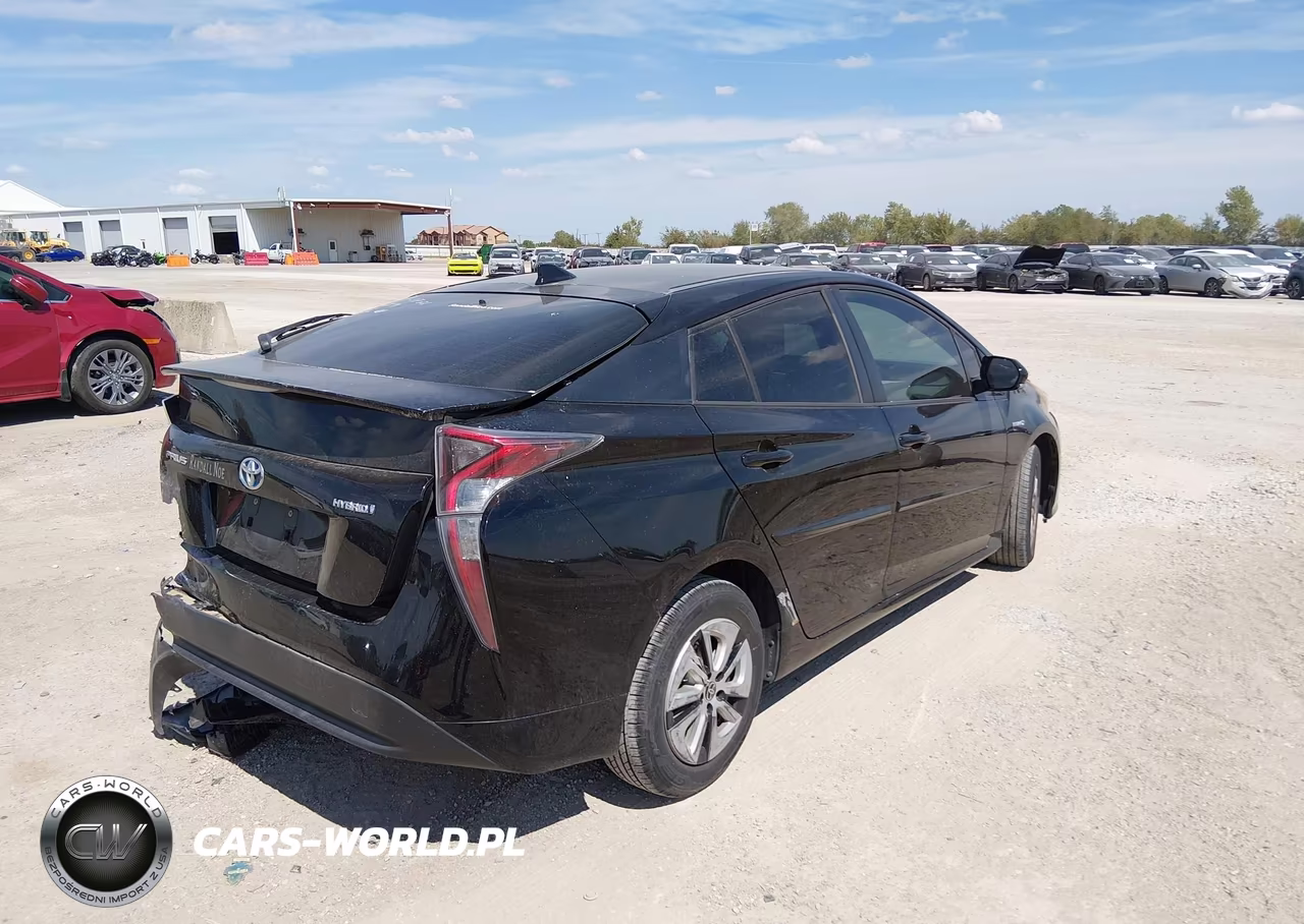 2016 Toyota Prius Three VIN:JTDKARFU1G3007665 - 4