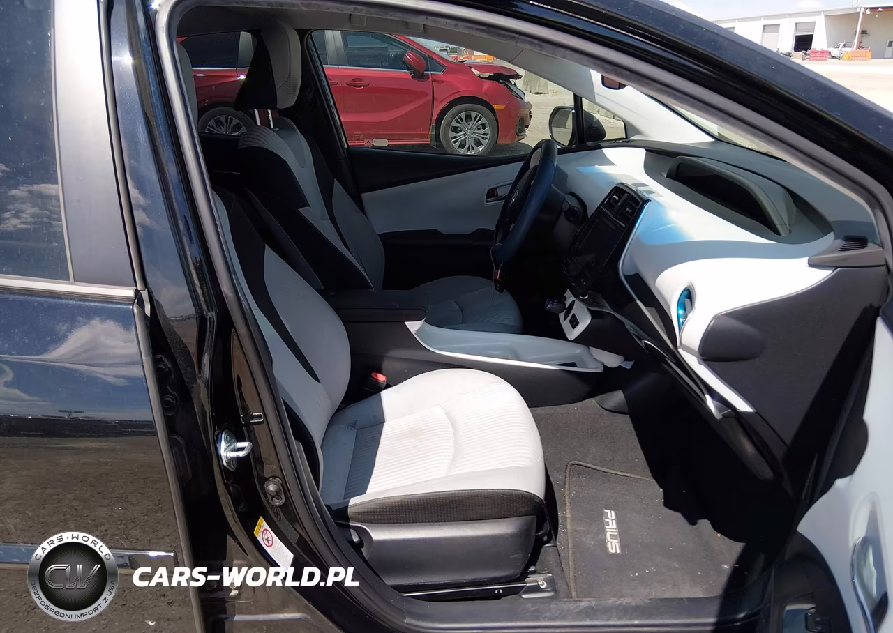 2016 Toyota Prius Three VIN:JTDKARFU1G3007665 - 5