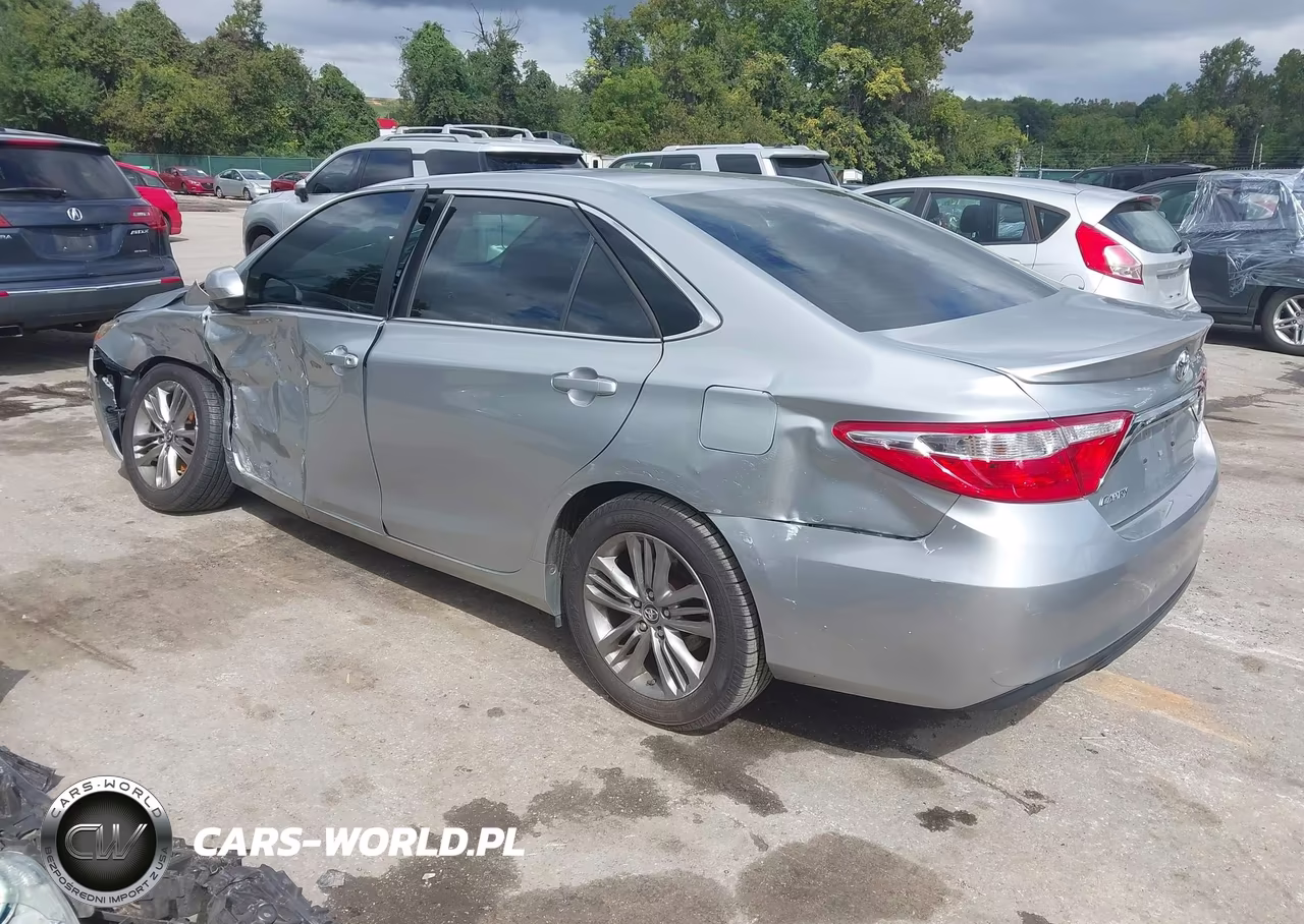 2017 Toyota Camry Se VIN:4T1BF1FK4HU711965 - 3