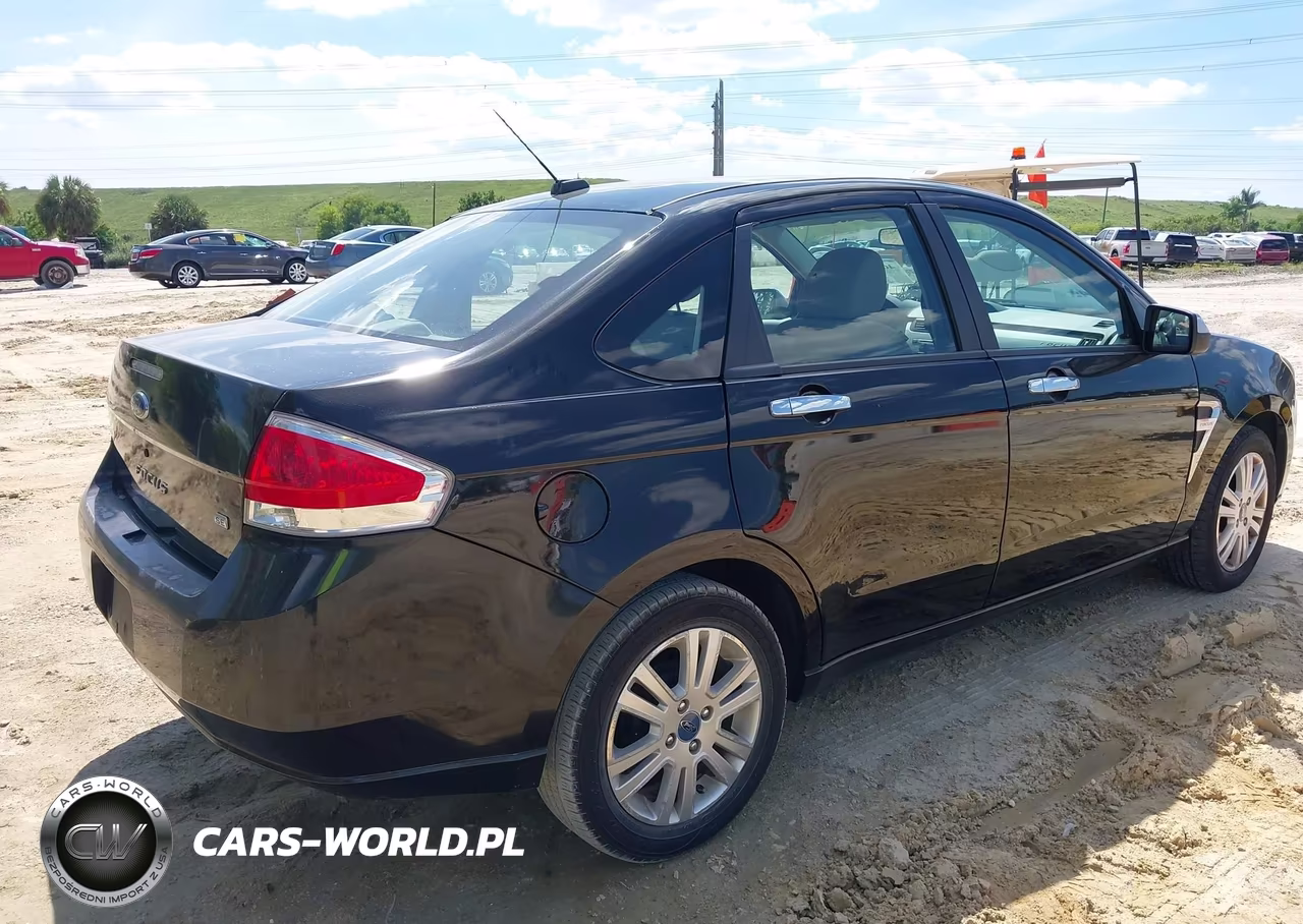 2008 Ford Focus Se-Ses VIN:1FAHP35N08W258182 - 4