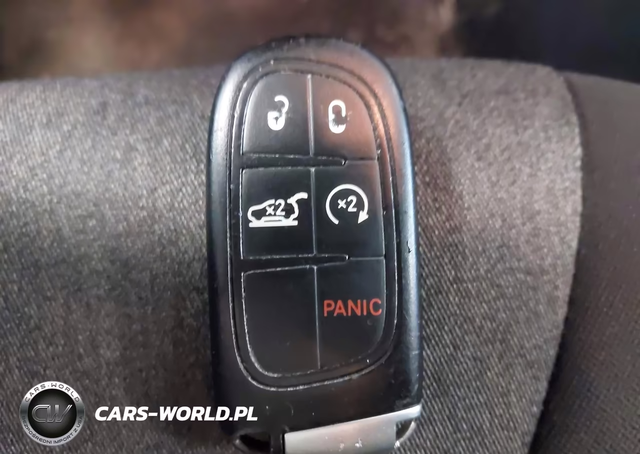 2014 Jeep Cherokee Latitude VIN:1C4PJMCB1EW181744 - 11