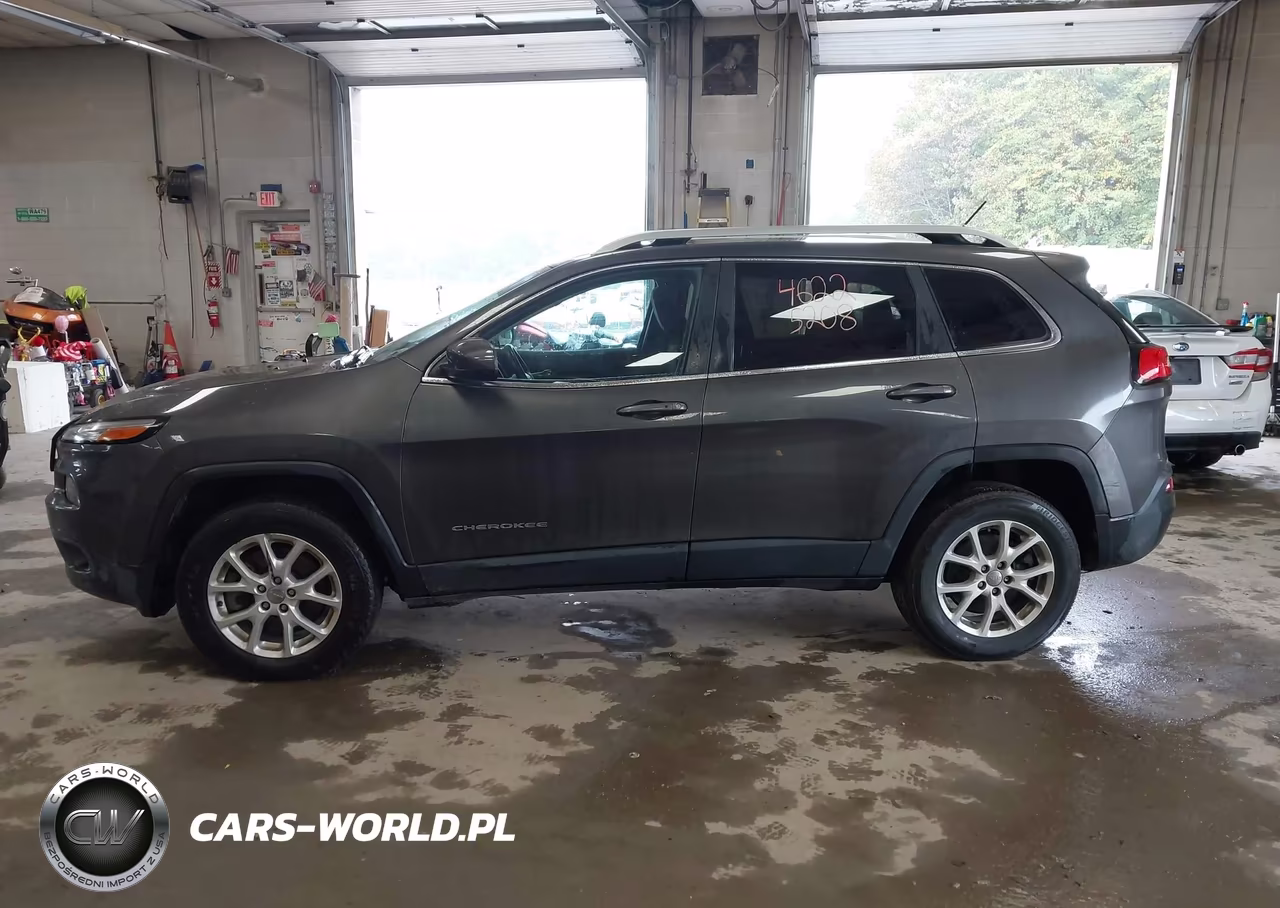 2014 Jeep Cherokee Latitude VIN:1C4PJMCB1EW181744 - 12