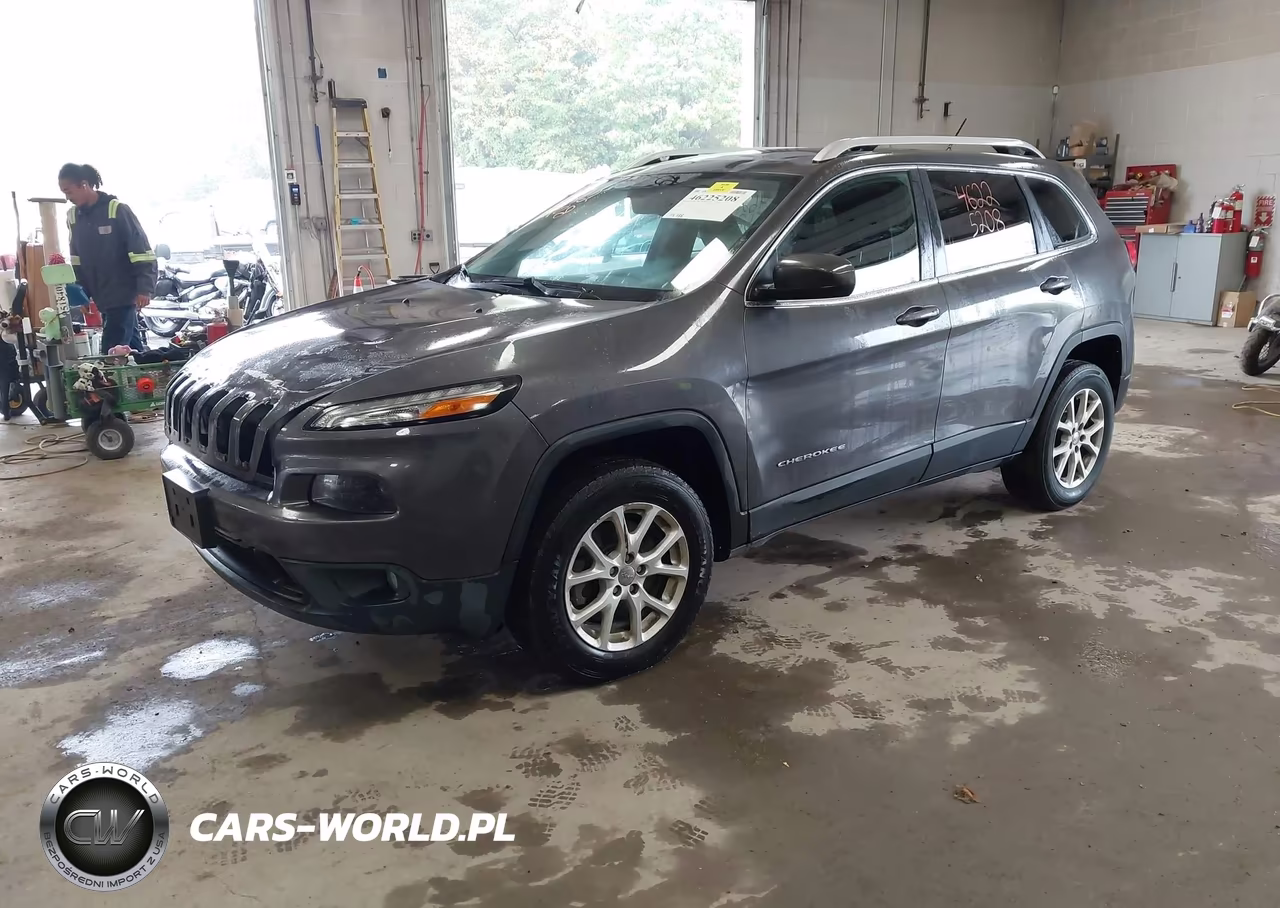 2014 Jeep Cherokee Latitude VIN:1C4PJMCB1EW181744 - 2