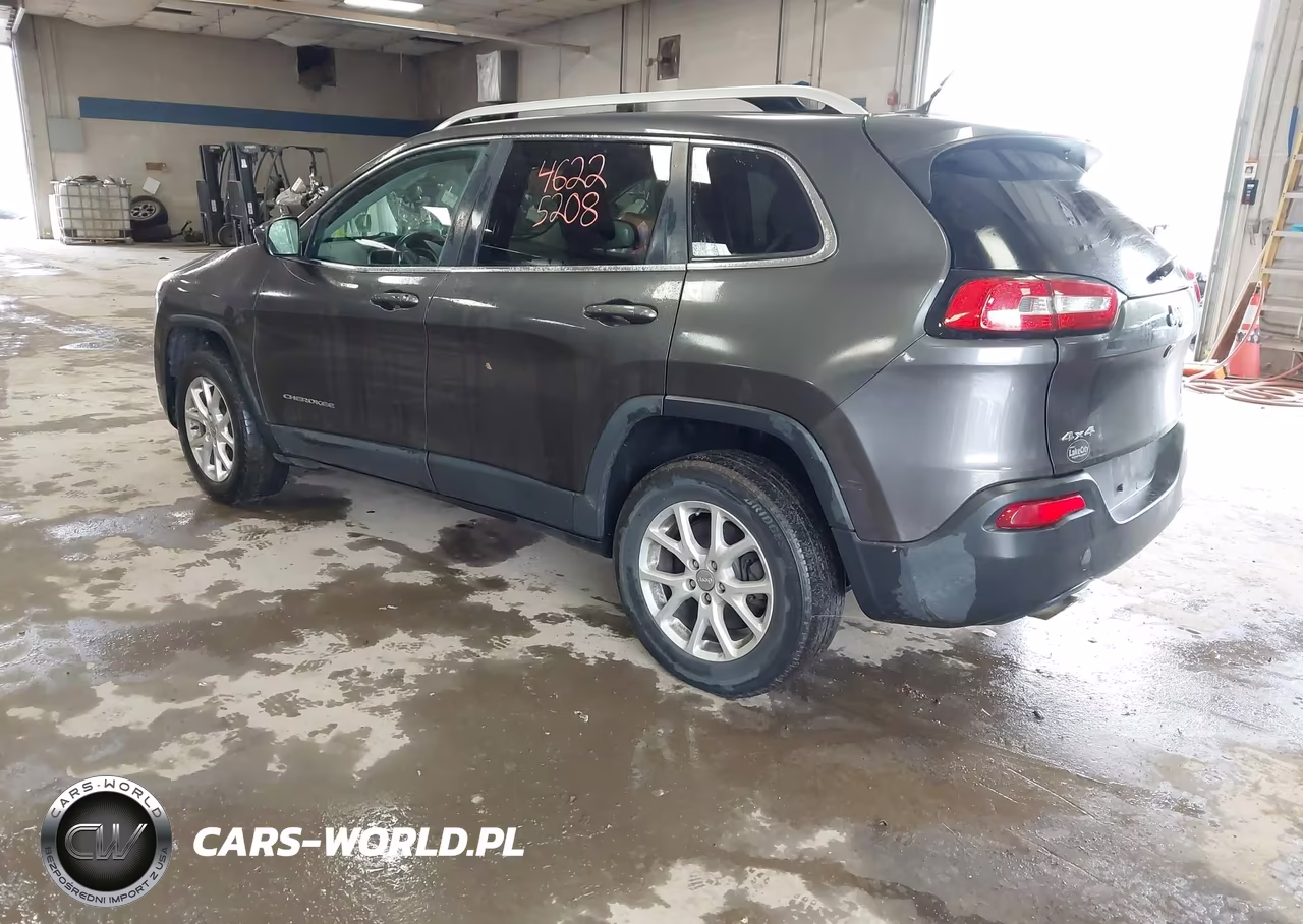 2014 Jeep Cherokee Latitude VIN:1C4PJMCB1EW181744 - 3