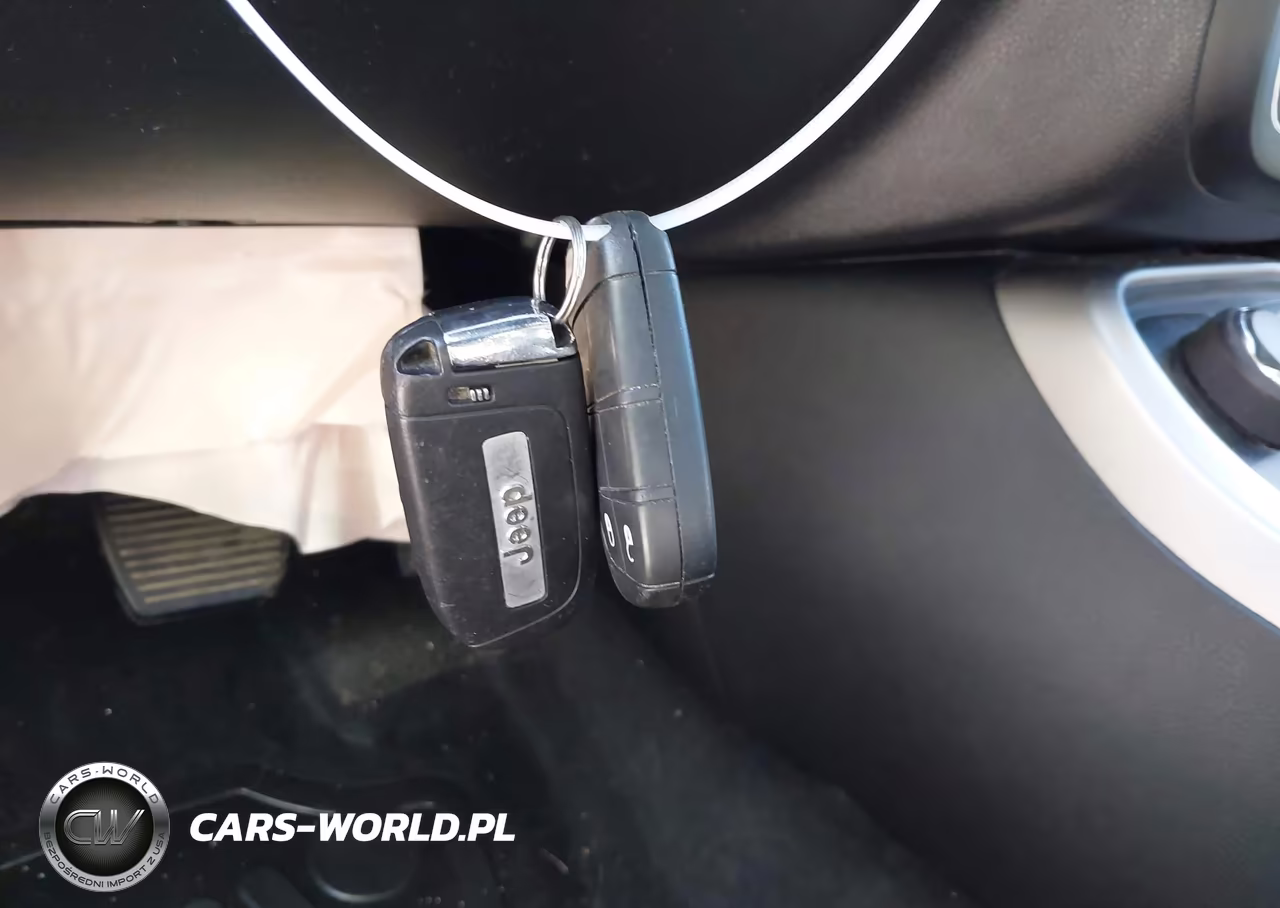 2019 Jeep Compass Latitude 4X4 VIN:3C4NJDBB2KT813788 - 11