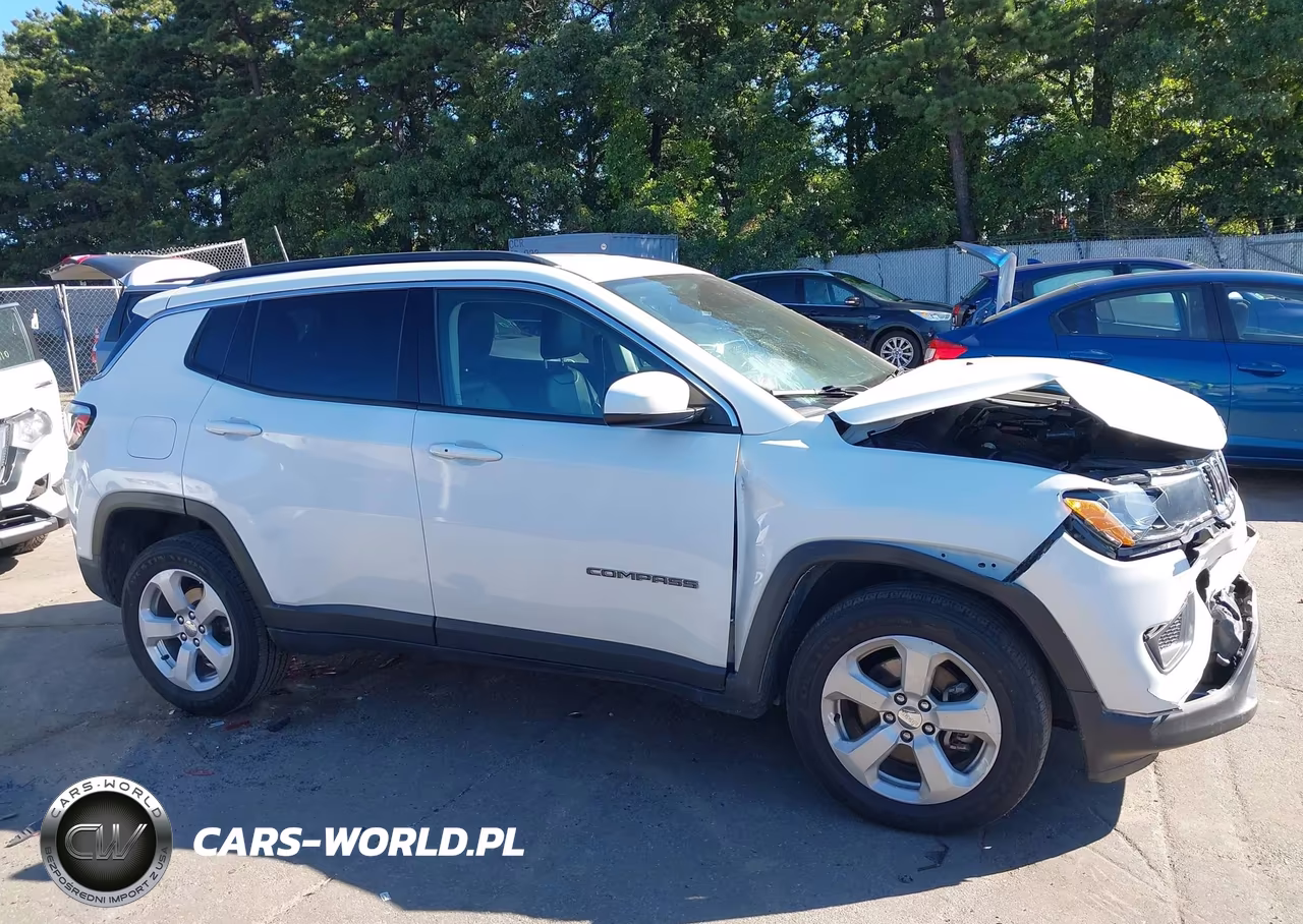 2019 Jeep Compass Latitude 4X4 VIN:3C4NJDBB2KT813788 - 13