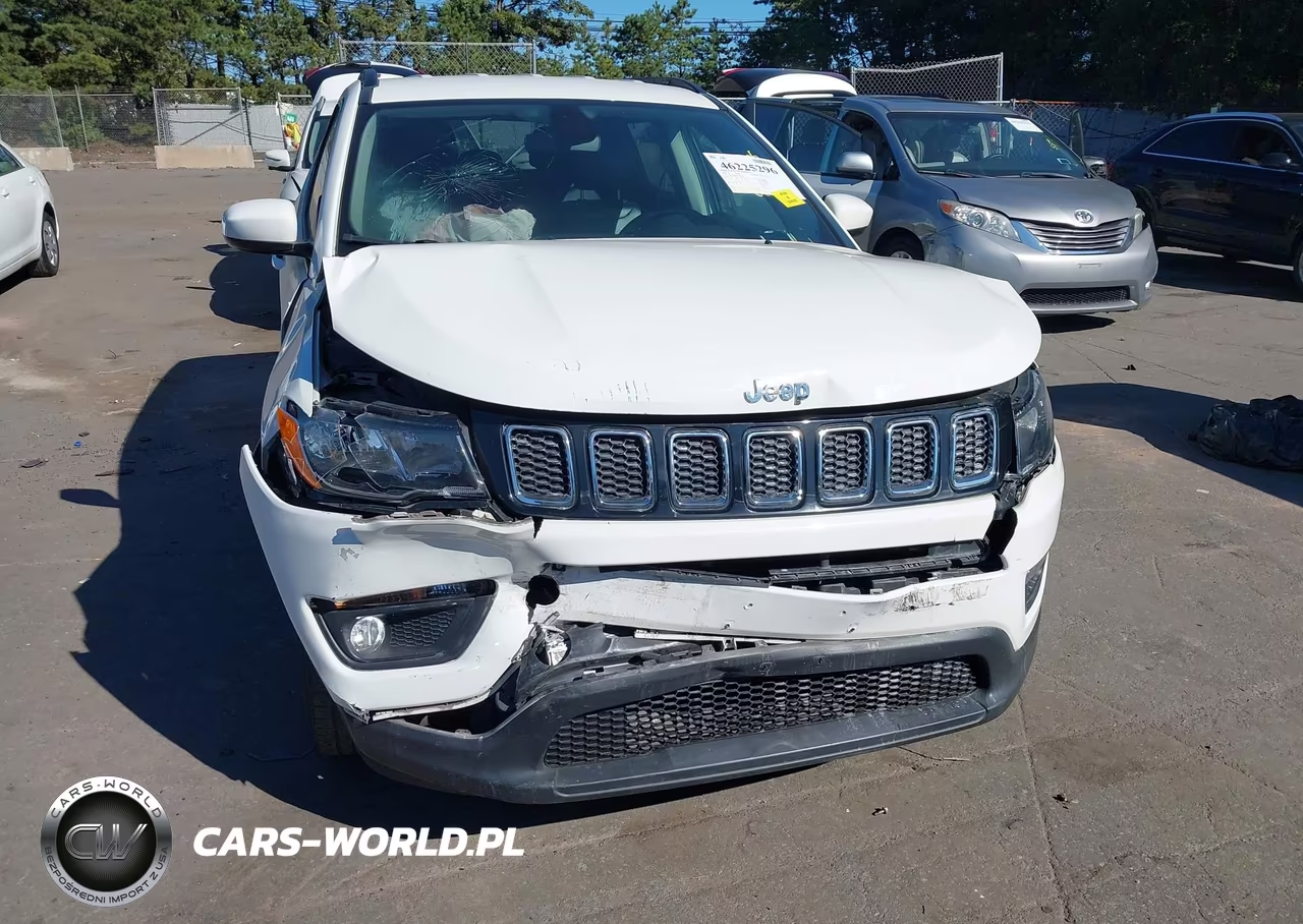 2019 Jeep Compass Latitude 4X4 VIN:3C4NJDBB2KT813788 - 6