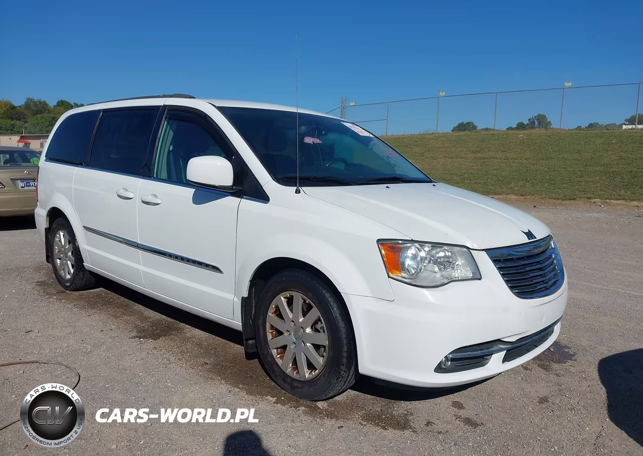 2016 Chrysler Town & Country Touring