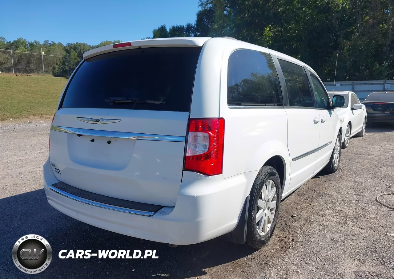 2016 Chrysler Town & Country Touring VIN:2C4RC1BG5GR296079 - 4