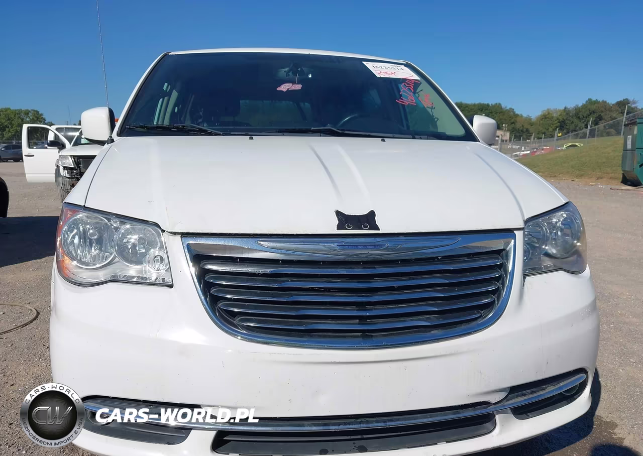 2016 Chrysler Town & Country Touring VIN:2C4RC1BG5GR296079 - 6