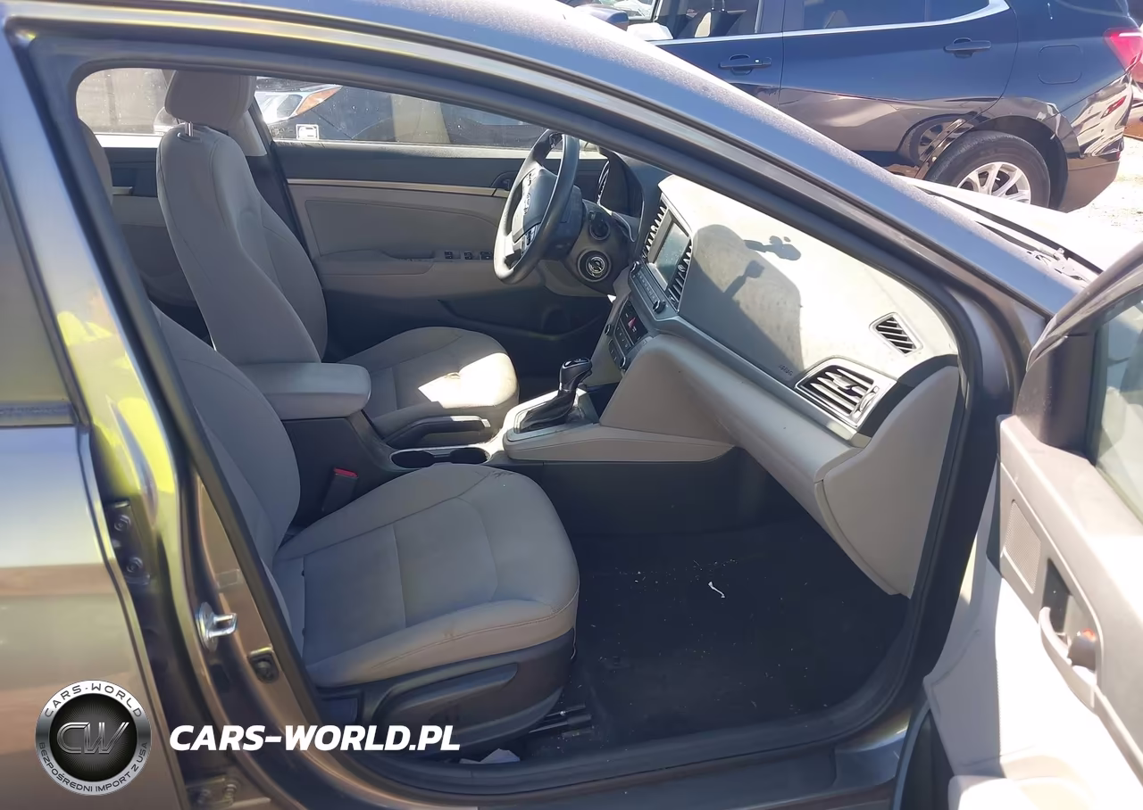 2018 Hyundai Elantra Sel VIN:5NPD84LF0JH335992 - 5