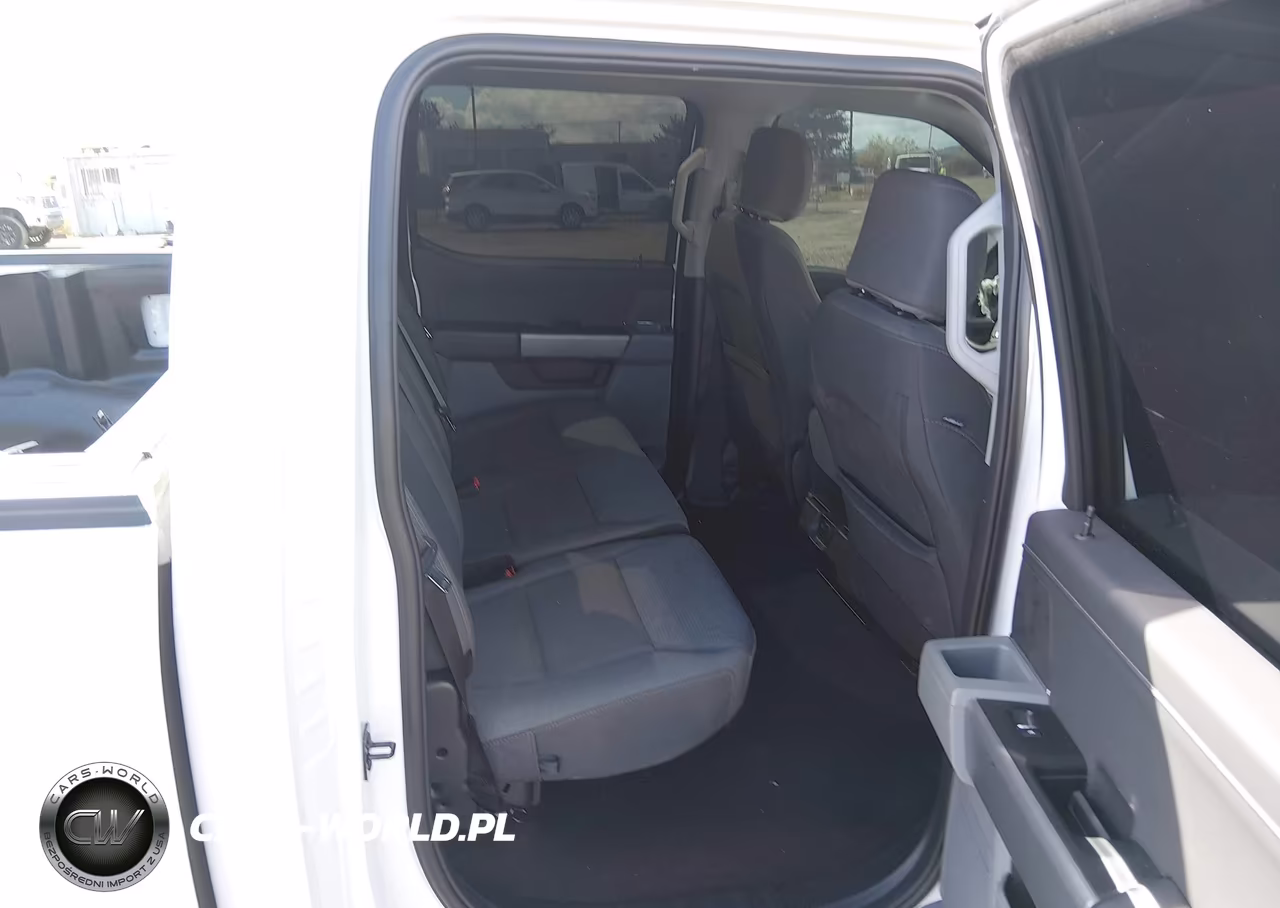 2025 Ford F-150 Xlt VIN:1FTEW3K82SKE88982 - 8