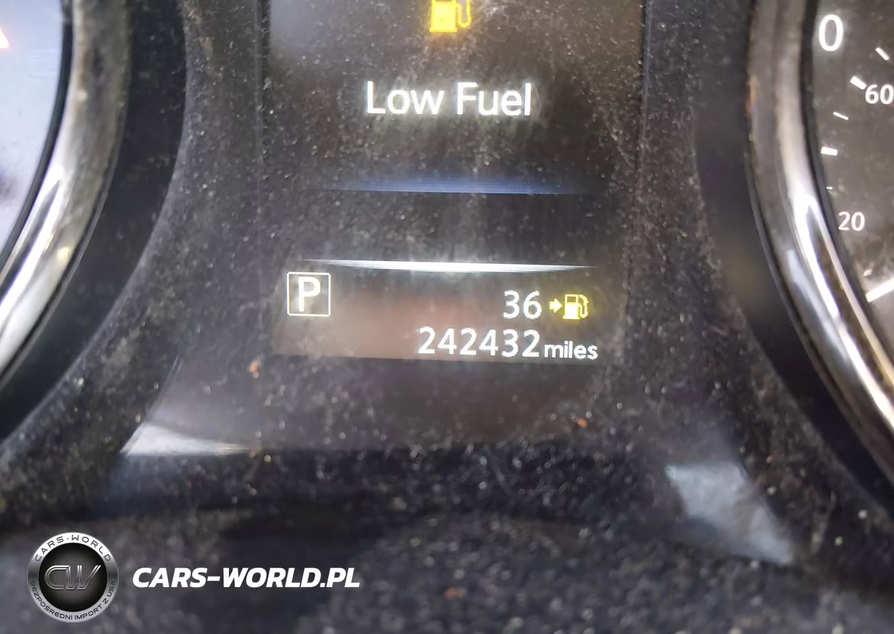 2017 Nissan Rogue S VIN:JN8AT2MT2HW388762 - 18