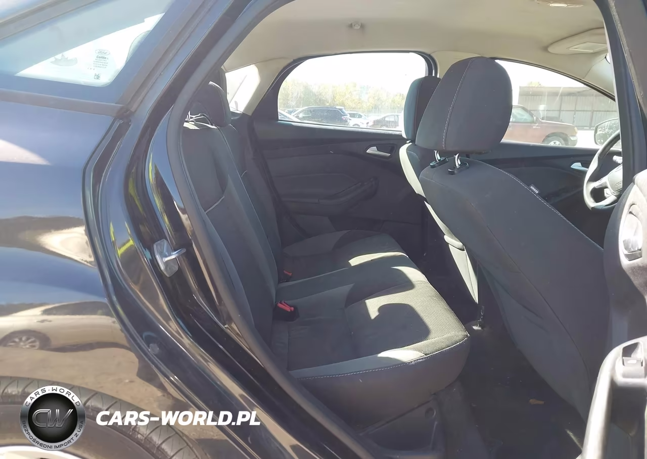2014 Ford Focus Se VIN:1FADP3F23EL158075 - 8