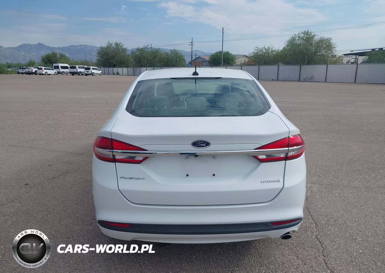 2018 Ford Fusion Hybrid S VIN:3FA6P0UUXJR100519 - 16