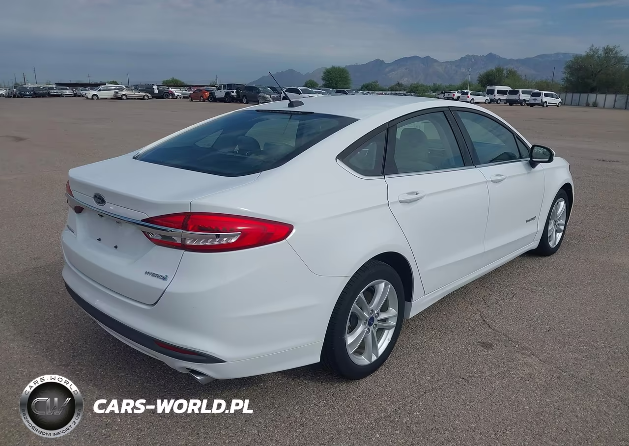2018 Ford Fusion Hybrid S VIN:3FA6P0UUXJR100519 - 4