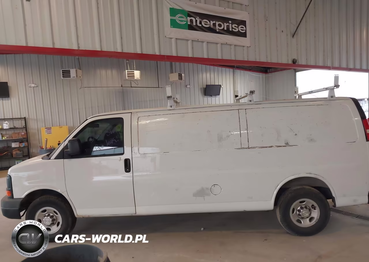2015 Chevrolet Express 2500 Work Van VIN:1GCWGGCF7F1269940 - 16