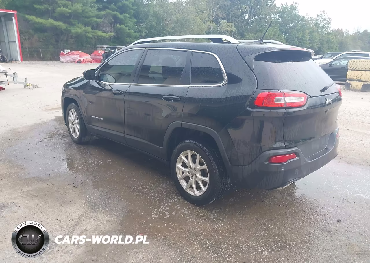 2018 Jeep Cherokee Latitude Fwd VIN:1C4PJLCXXJD587274 - 3