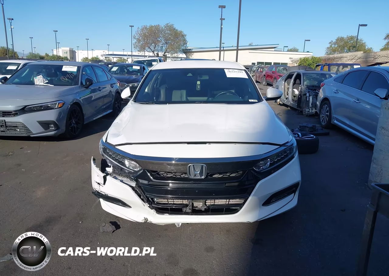 2018 Honda Accord Sport VIN:1HGCV1F30JA251037 - 13