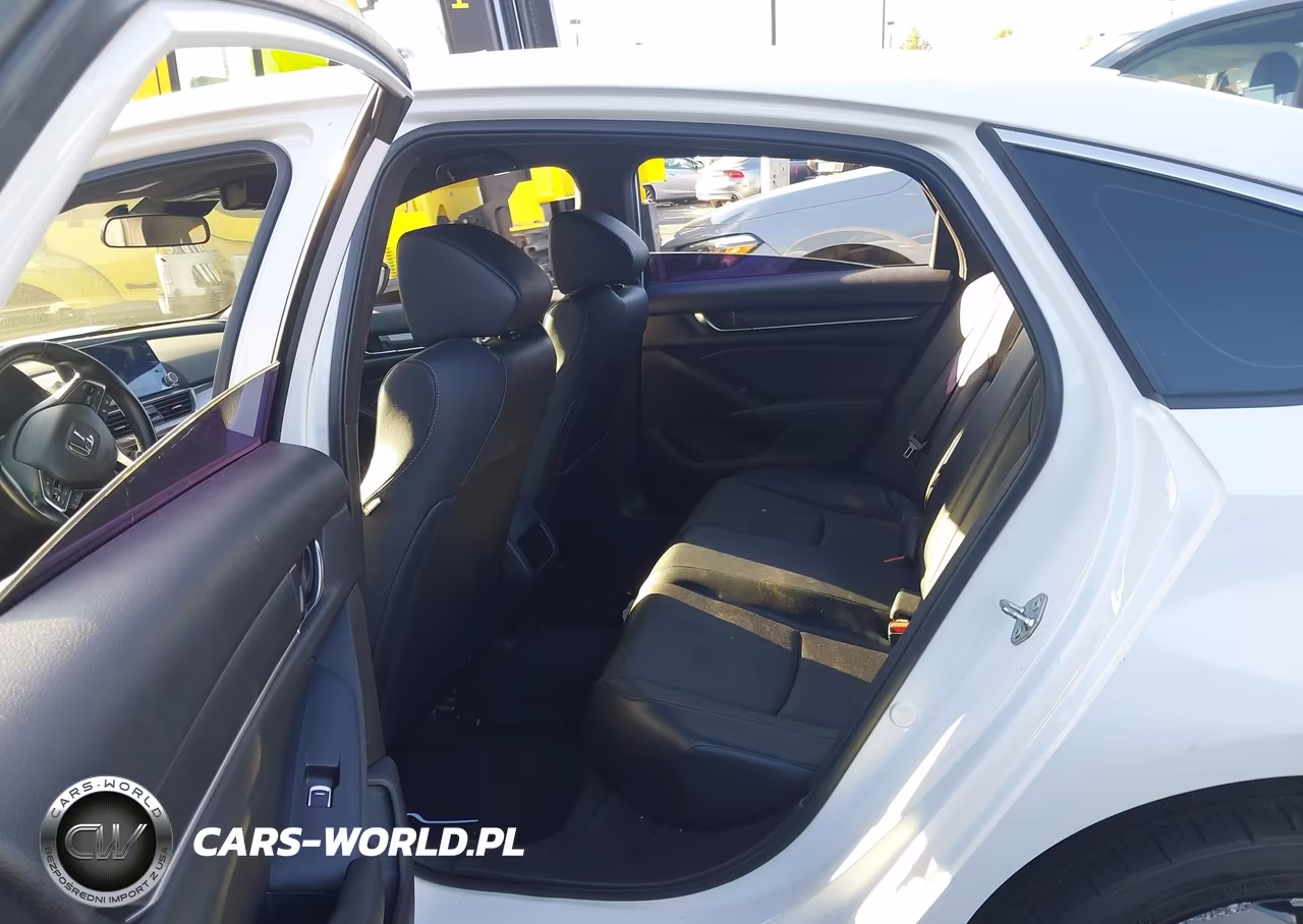 2018 Honda Accord Sport VIN:1HGCV1F30JA251037 - 8