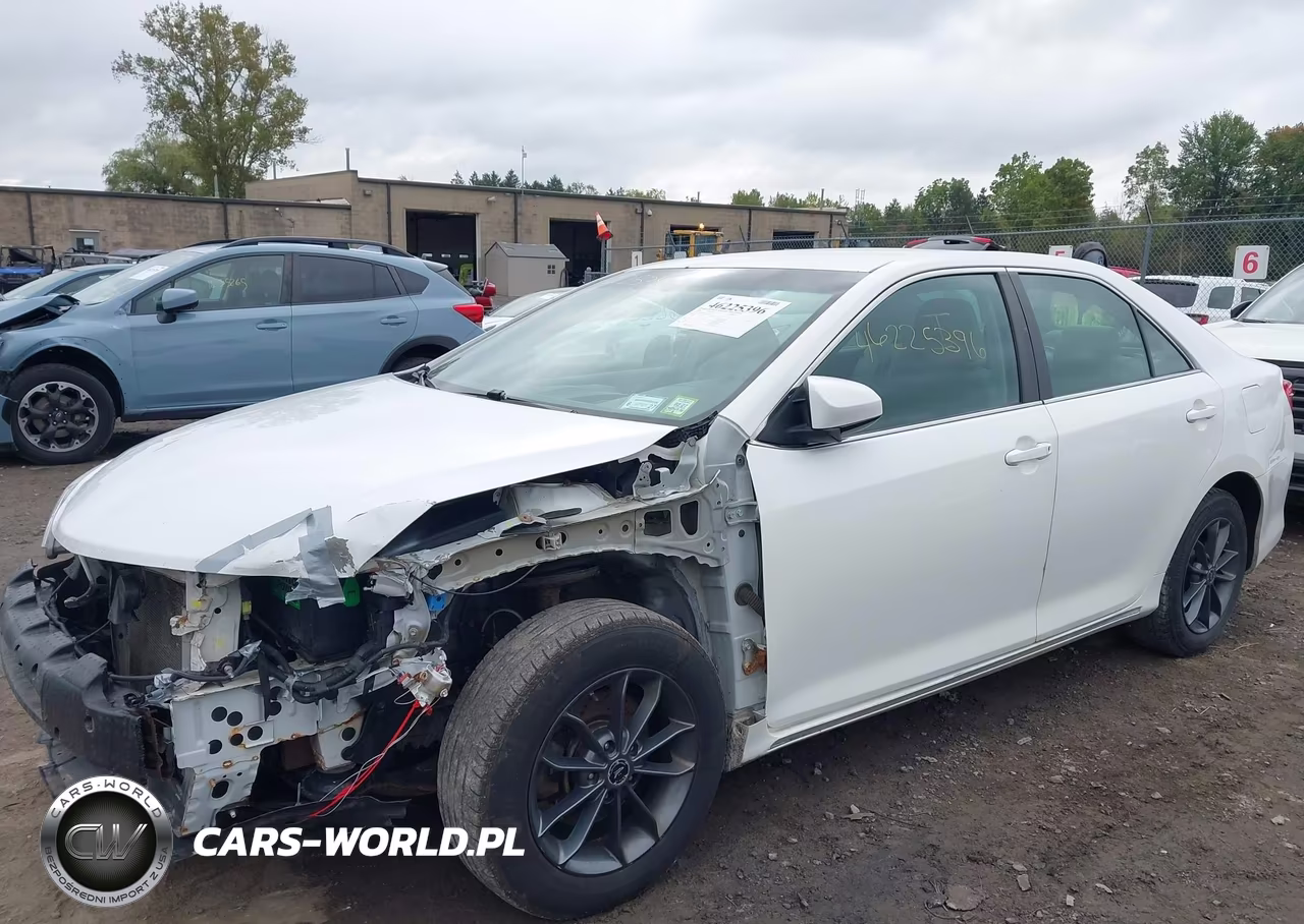 2014 Toyota Camry Le VIN:4T4BF1FK1ER358070 - 18