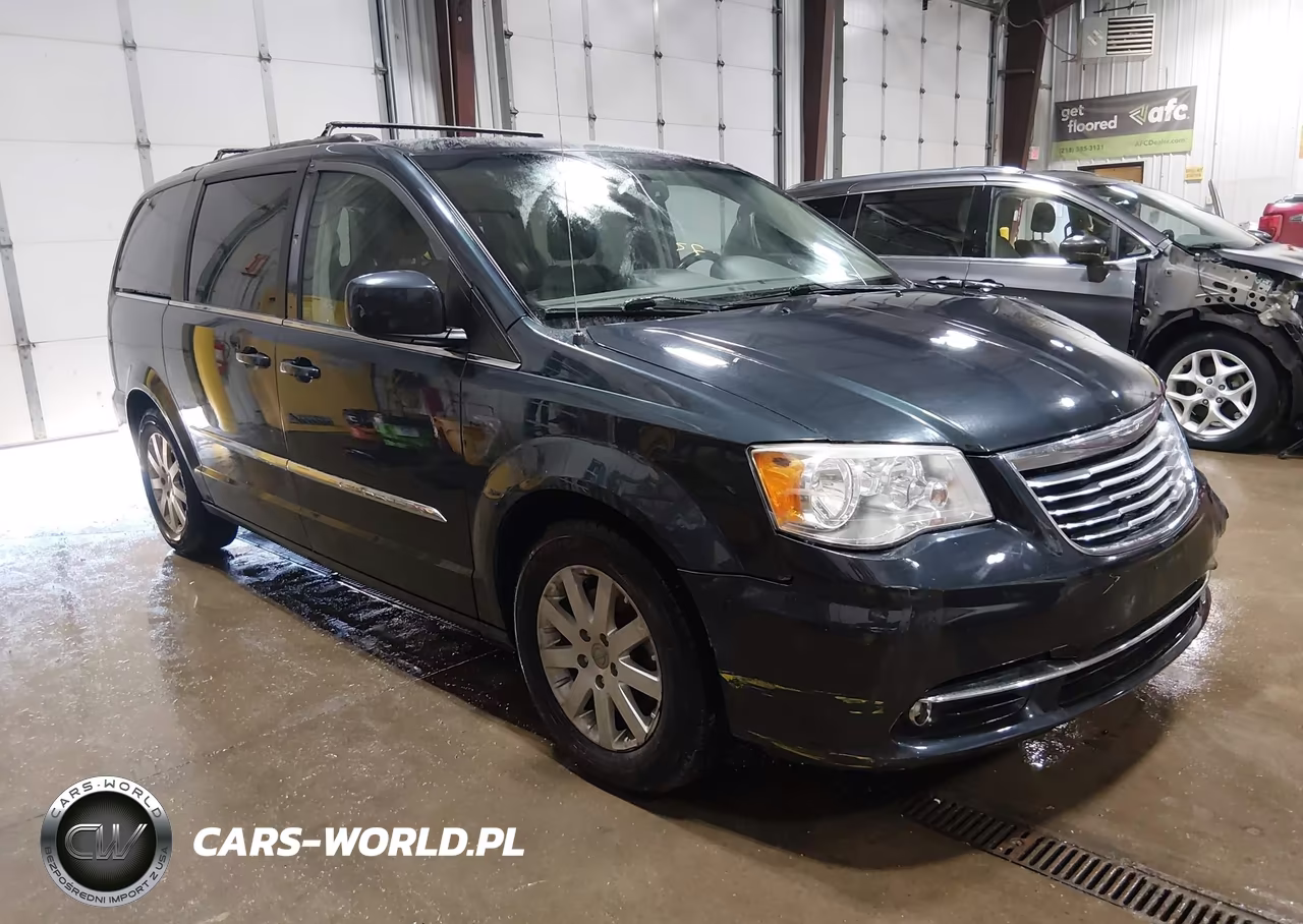 2014 Chrysler Town & Country Touring